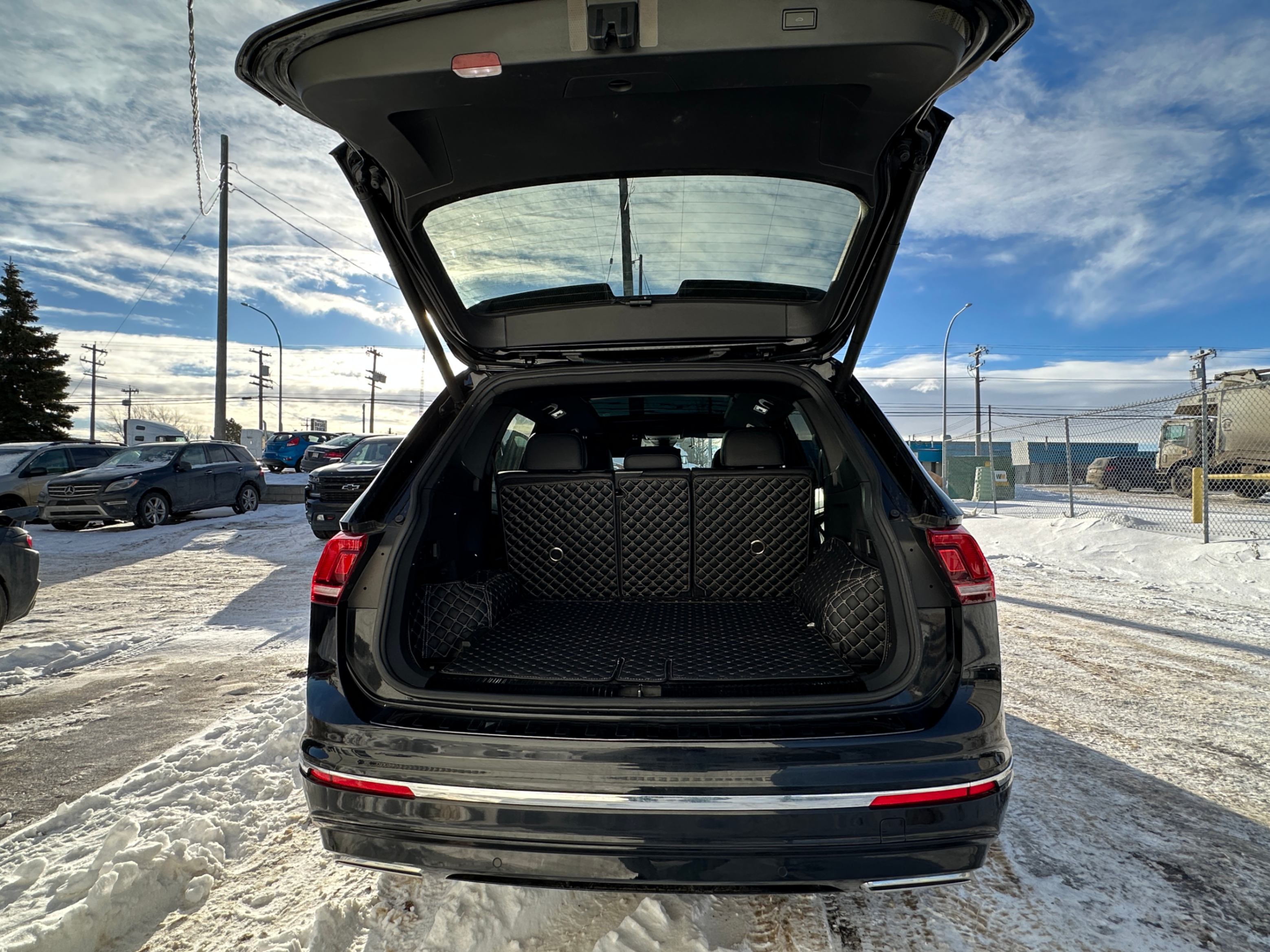 /aiautogroup/2020-Volkswagen-Tiguan-1069021430440591.jpg