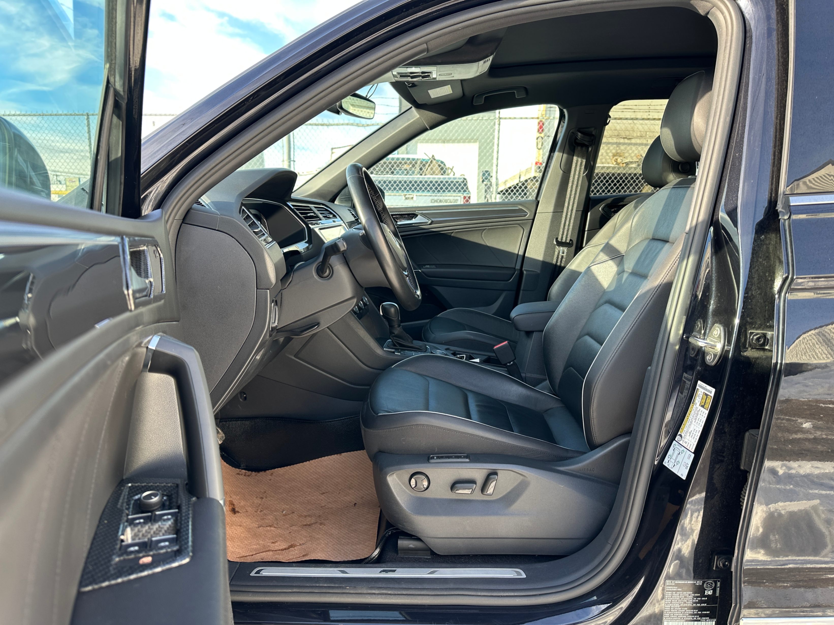/aiautogroup/2020-Volkswagen-Tiguan-7923391149499219.jpg