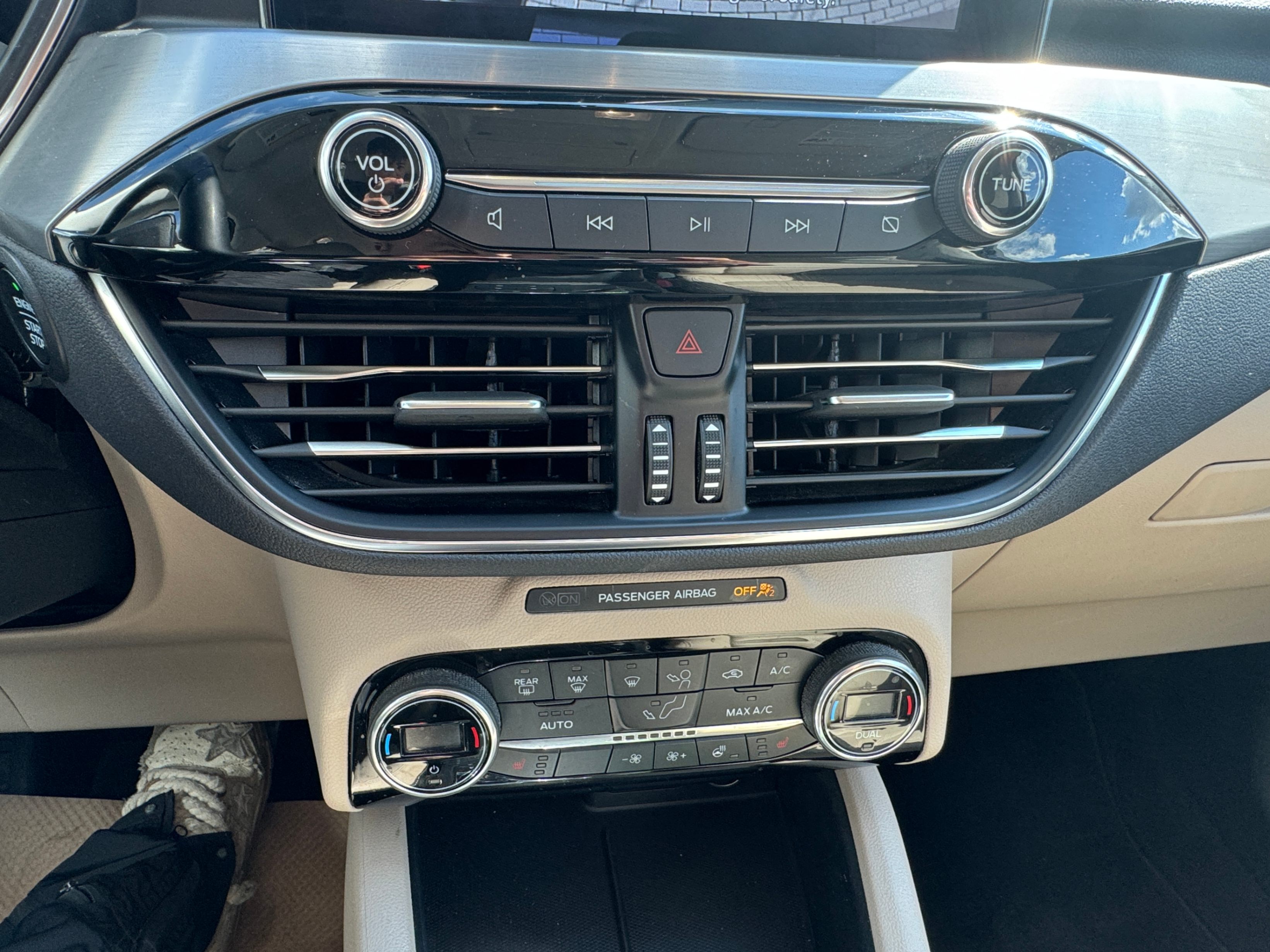 /aiautogroup/2021-Ford-Escape-6331185684922238.jpg