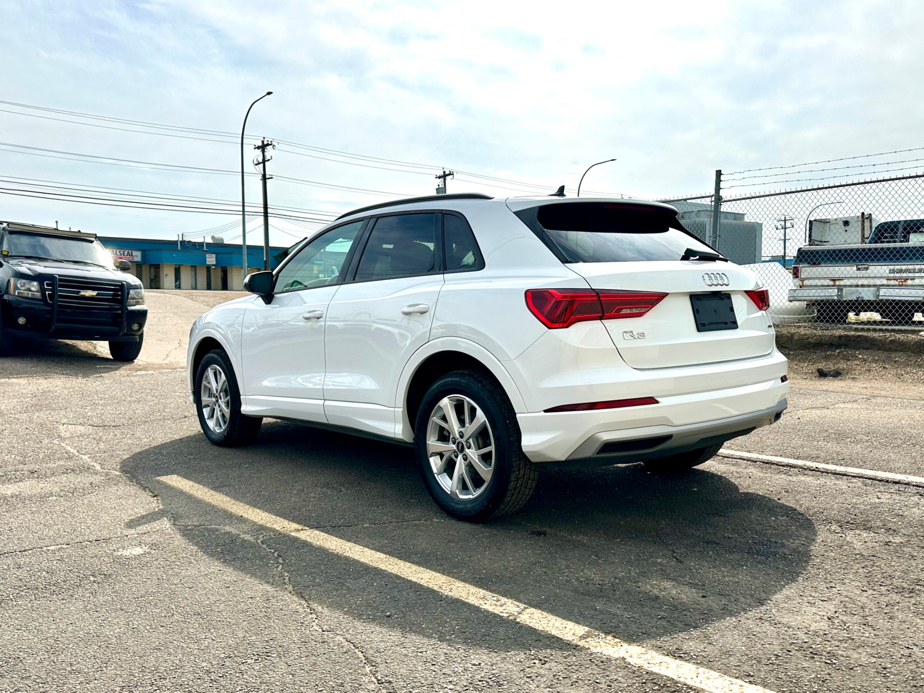 /aiautogroup/2022-Audi-Q3-07676441706065584.jpg