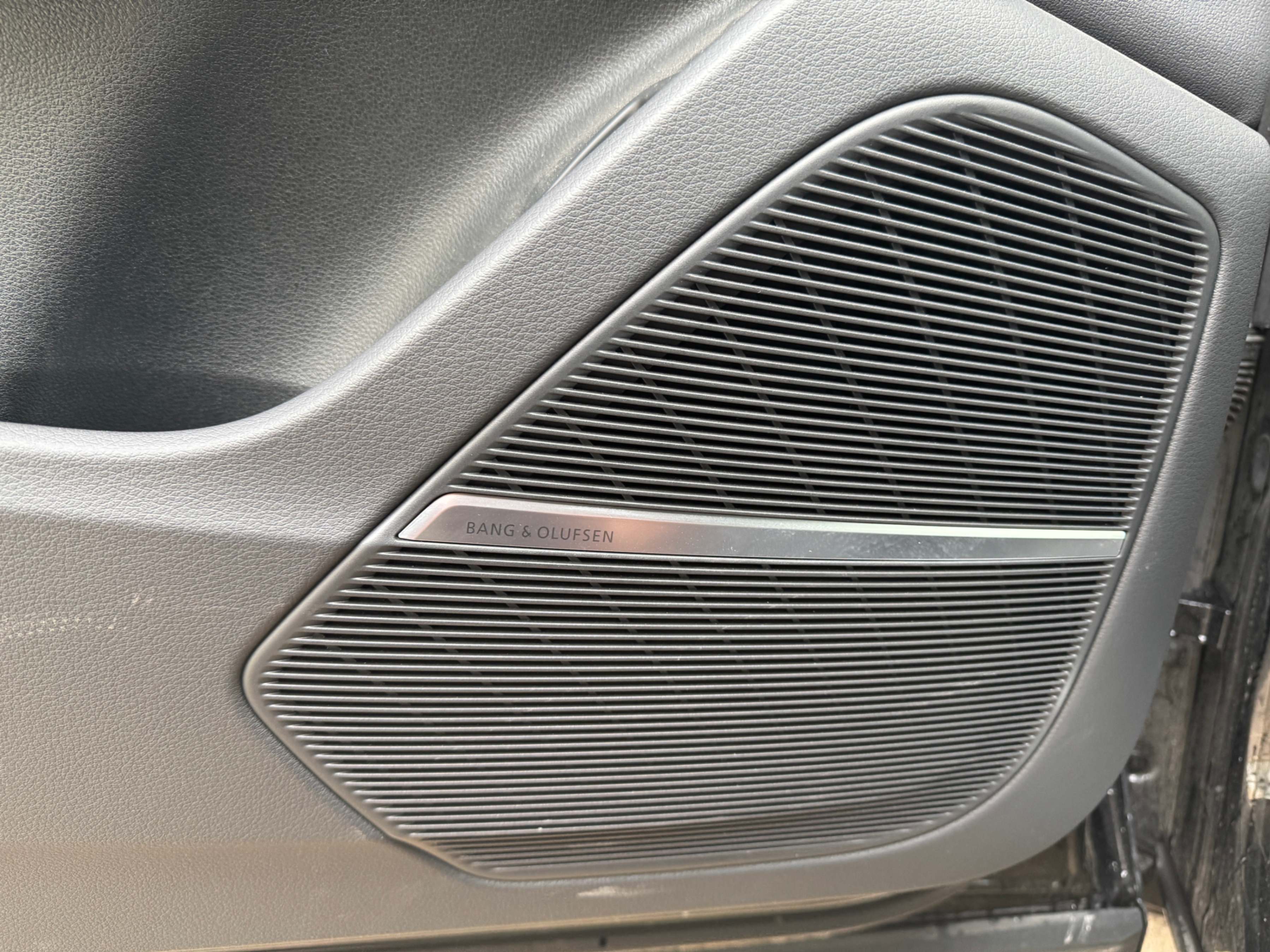 /aiautogroup/2023-Audi-Q8-5170841852991923.jpg