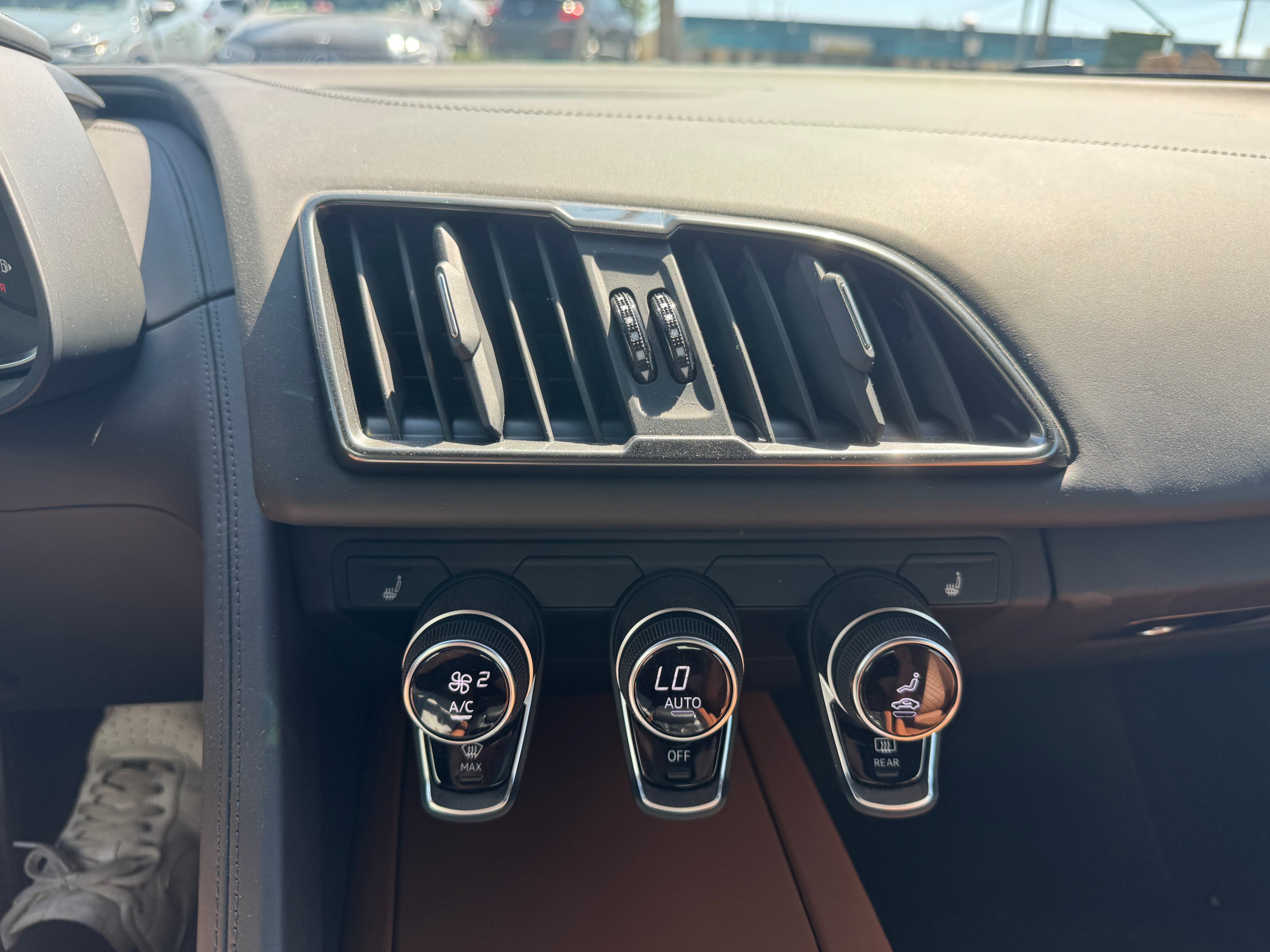 /aiautogroup/2023-Audi-R8-9519709736804369.jpg