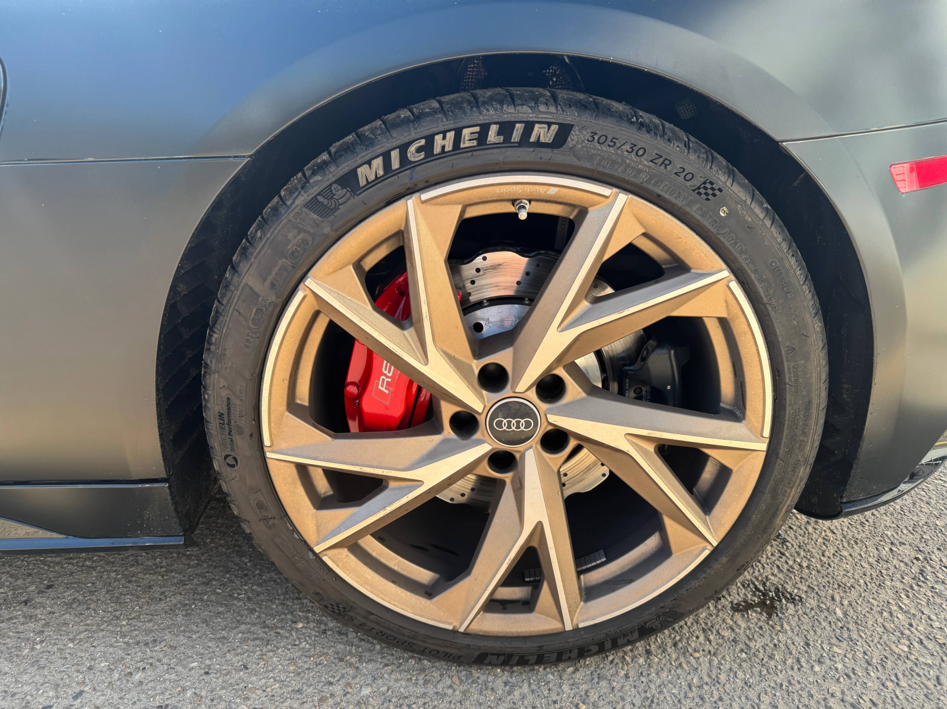 /aiautogroup/2023-Audi-R8-9892738772620528.jpg