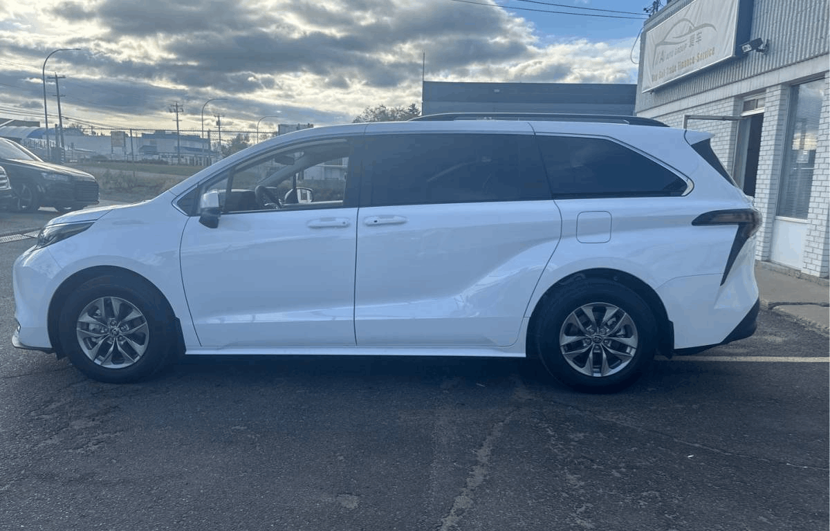 /aiautogroup/2024-TOYOTA-SIENNA-5948645825887866.jpg