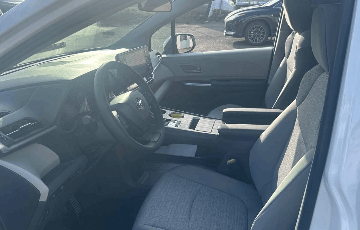 /aiautogroup/2024-TOYOTA-SIENNA-6533724945902866.jpg