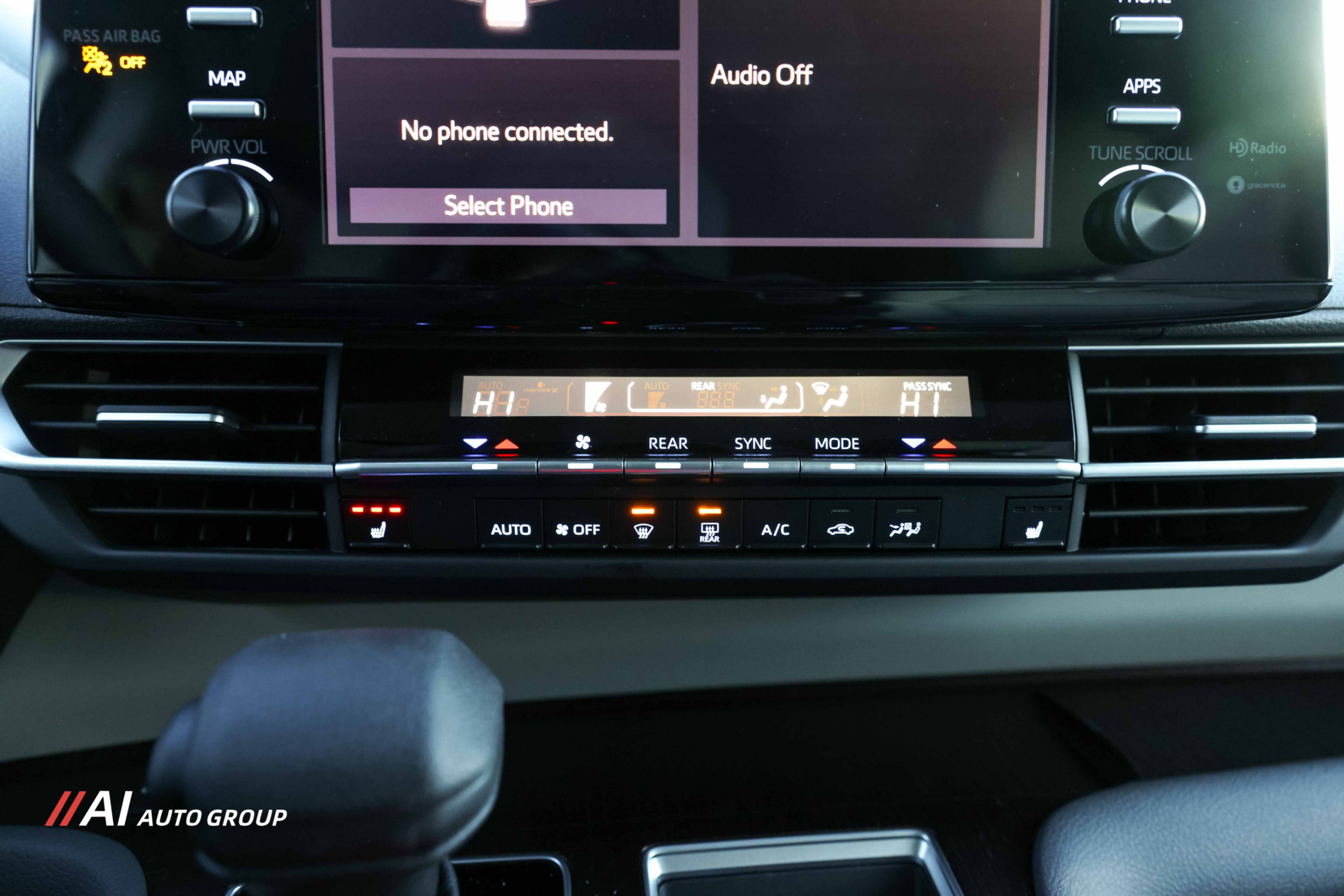 /aiautogroup/2024-Toyota-Sienna-1712144120779131.jpg