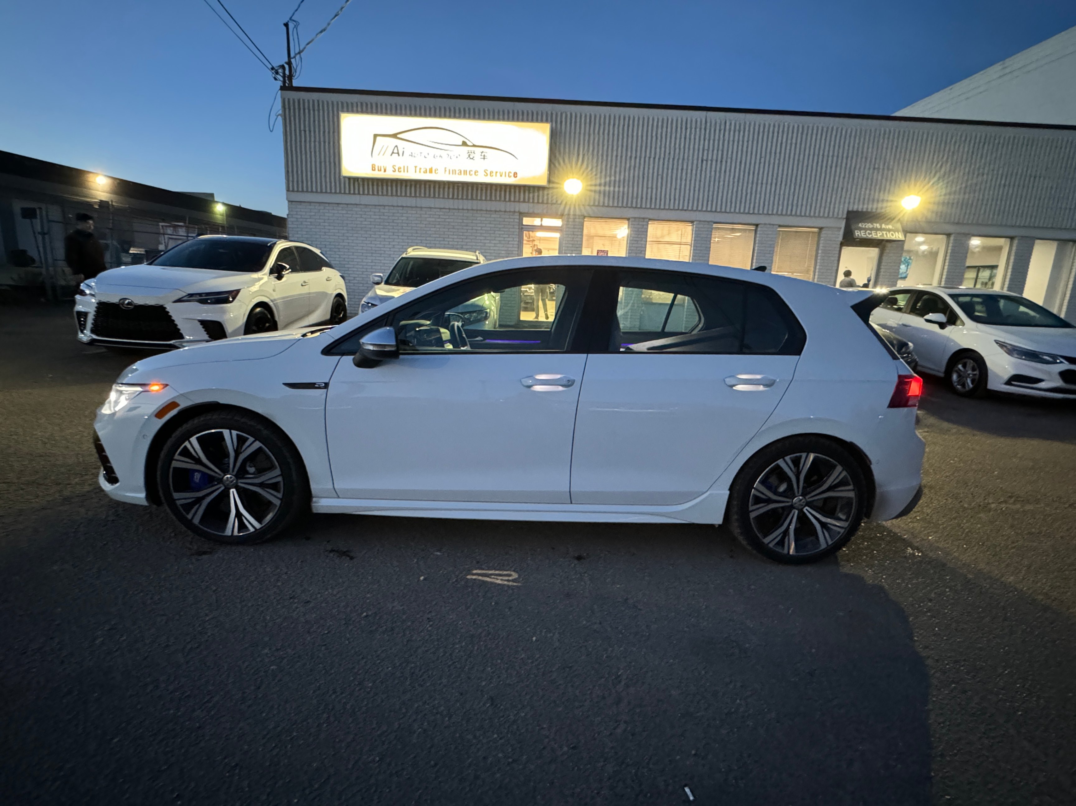 /aiautogroup/2024-Volkswagen-GolfR-3797391361057878.jpg