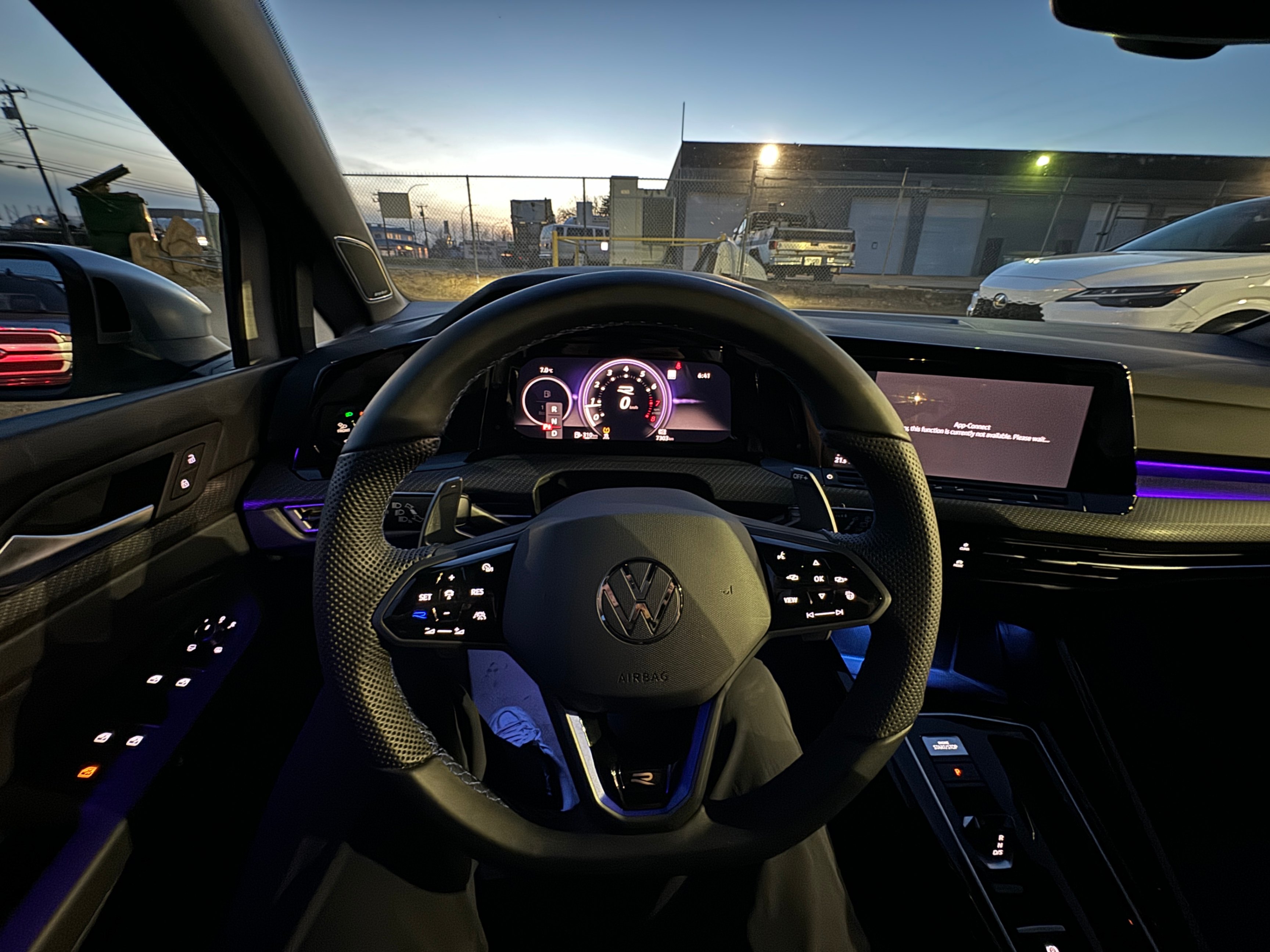 /aiautogroup/2024-Volkswagen-GolfR-8701810843012929.jpg