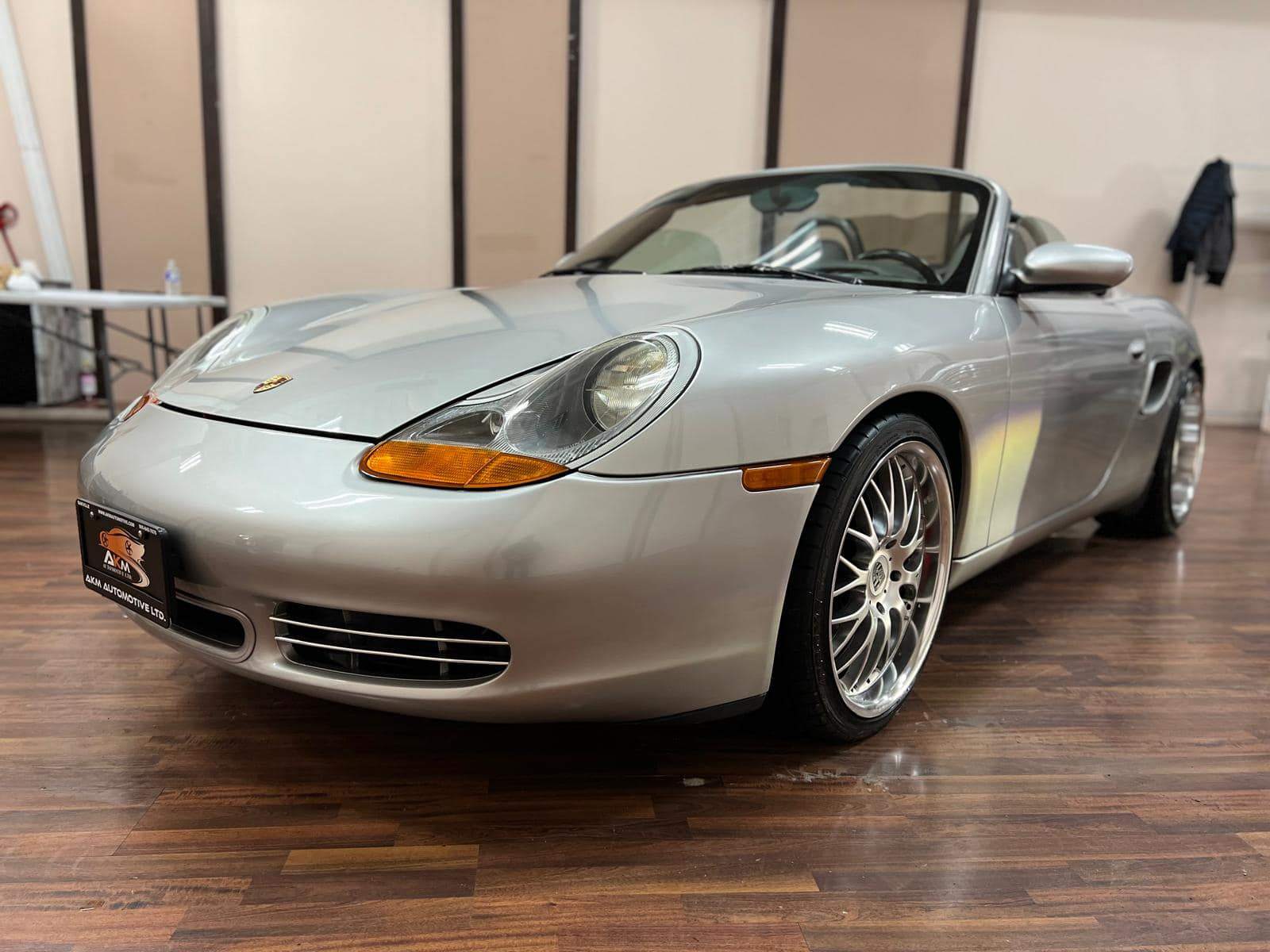 /akmautomotiveltd/2001-Porsche-Boxster-005718340590105564.jpg
