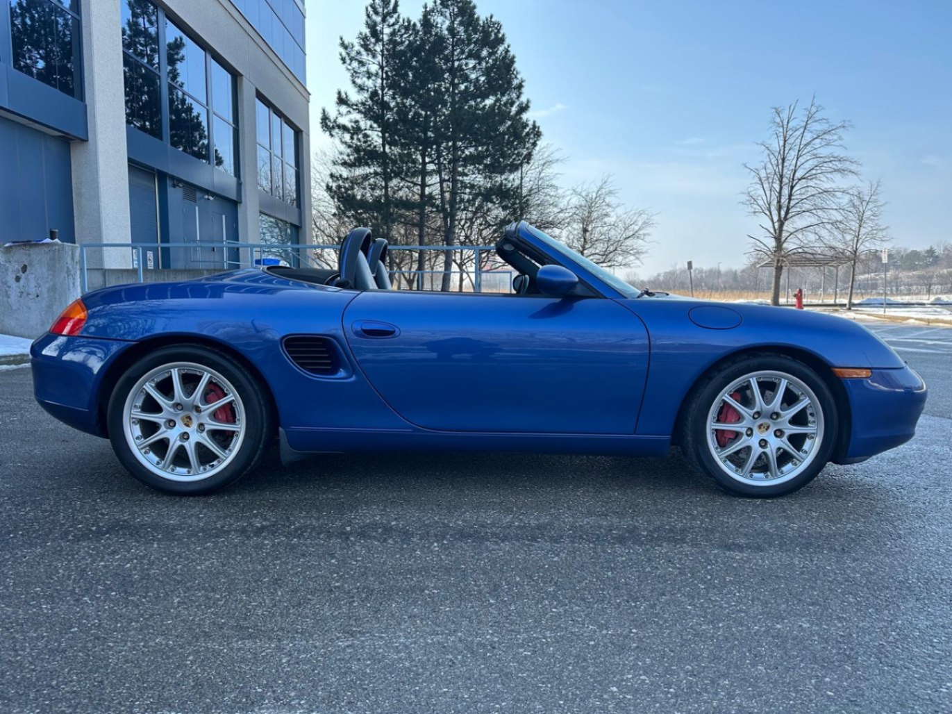 /akmautomotiveltd/2002-Porsche-Boxster-7642452057654505.jpg
