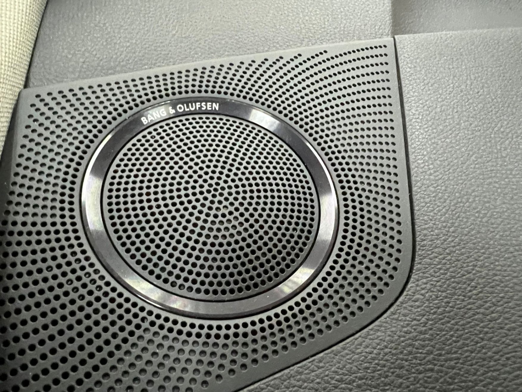 /akmautomotiveltd/2010-Audi-Q5-08100214603851219.jpg