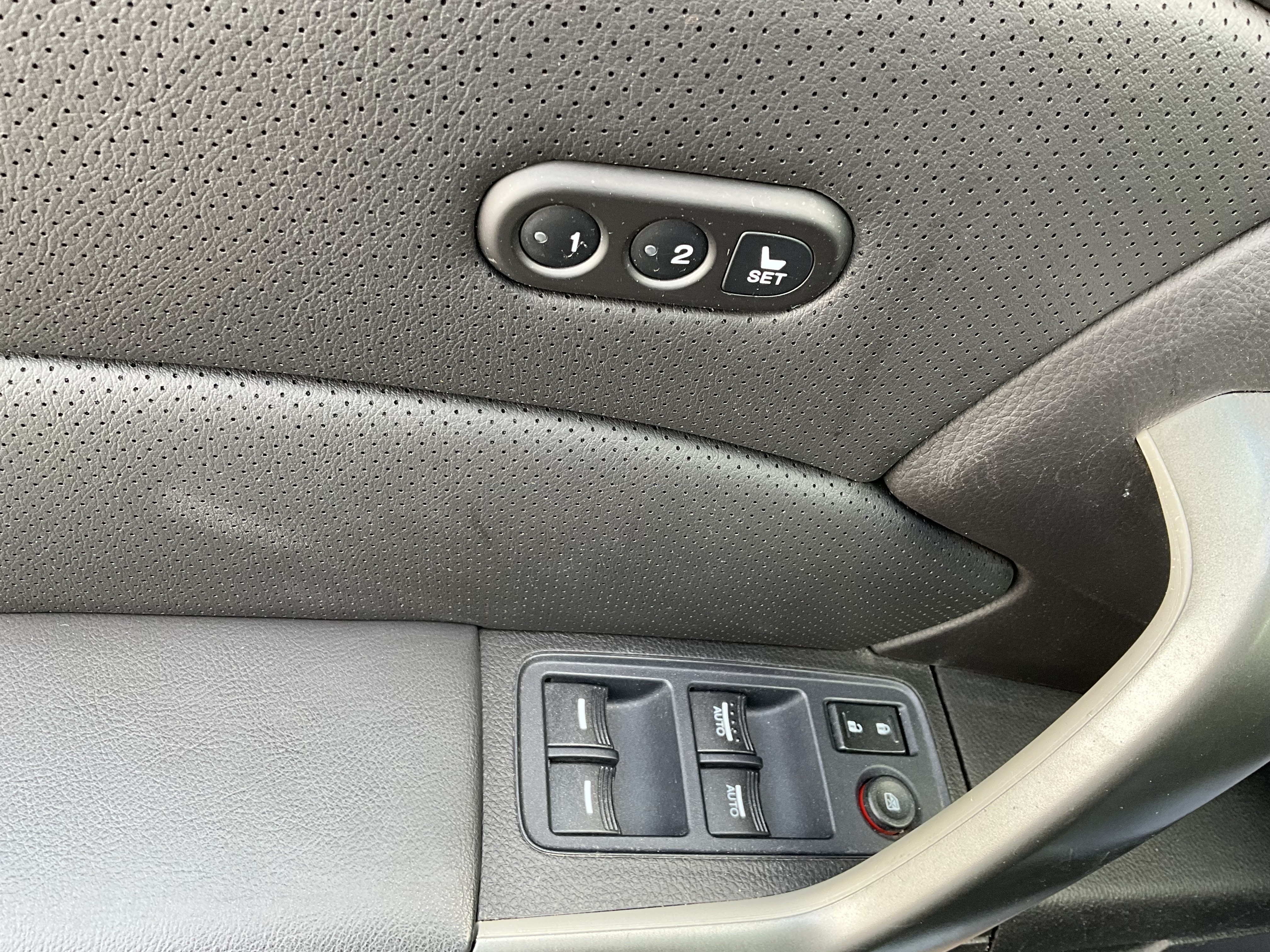 /akmautomotiveltd/2011-Acura-RDX-44990395990818977.jpg