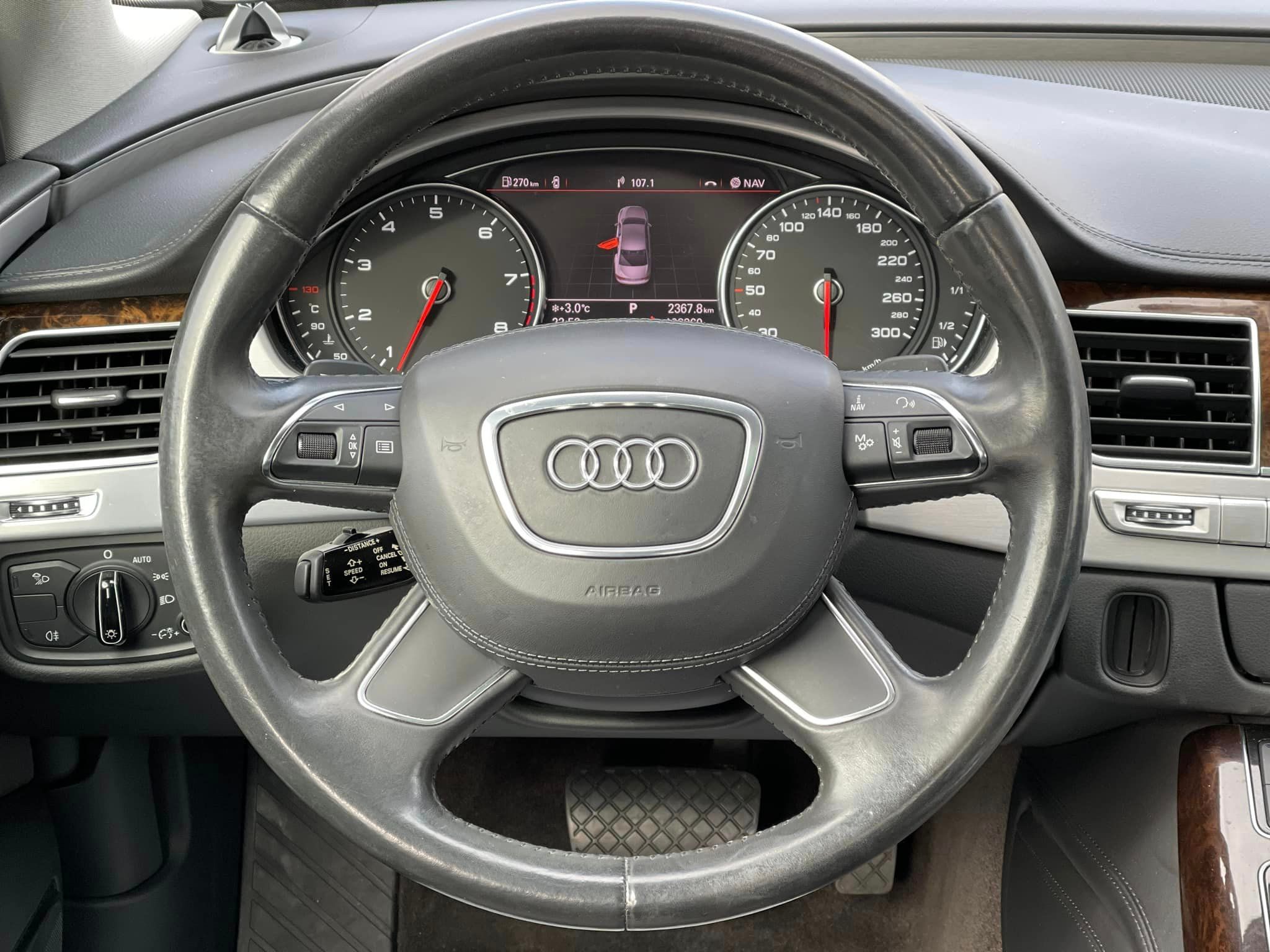 /akmautomotiveltd/2011-Audi-A8-016028811061132187.jpg