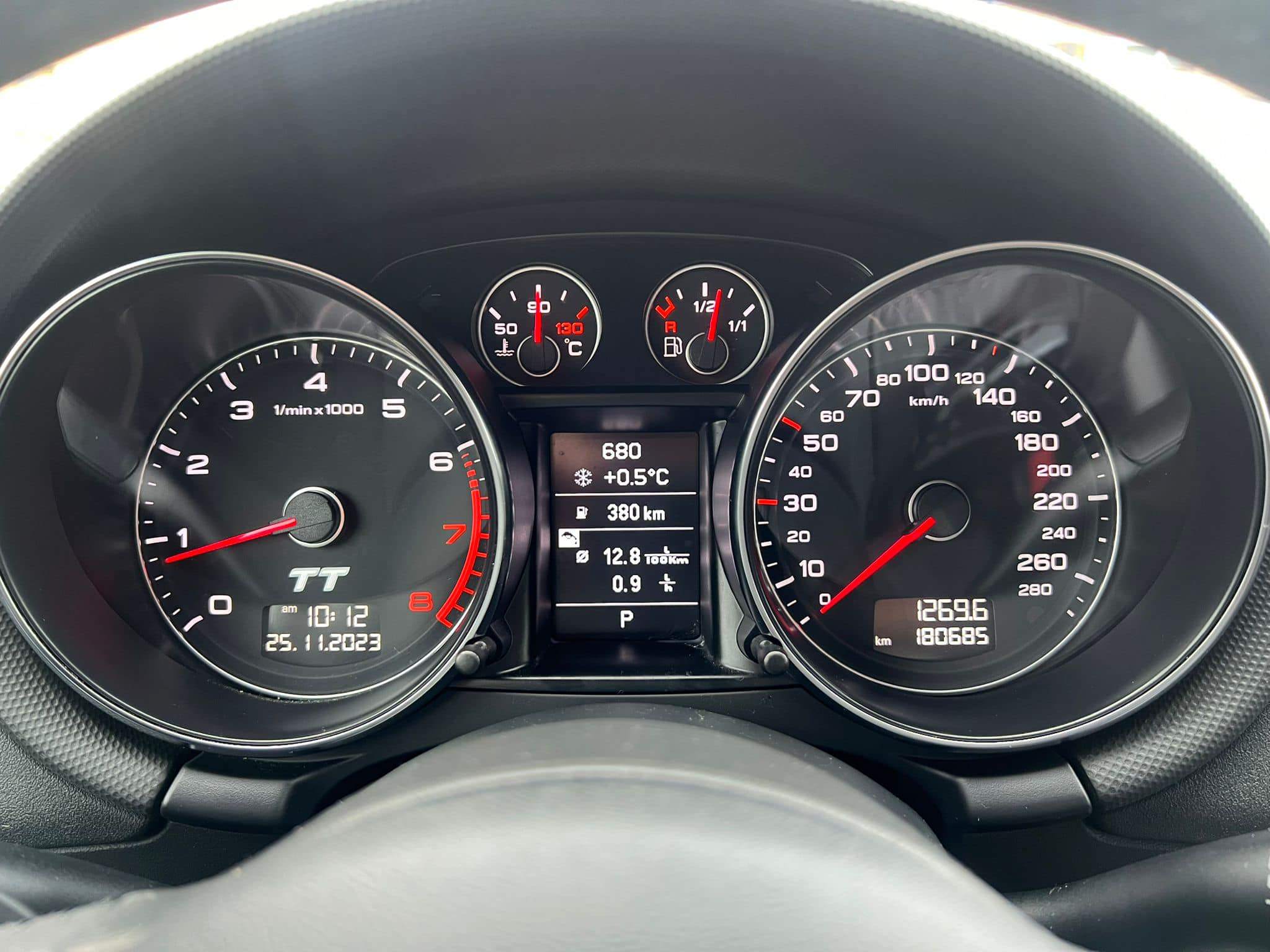 /akmautomotiveltd/2011-Audi-TT-764904443725984.jpg