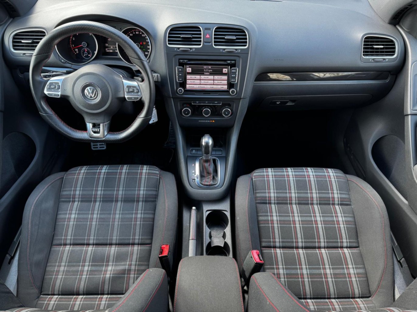 /akmautomotiveltd/2011-Volkswagen-GTI-2910162592489236.jpg