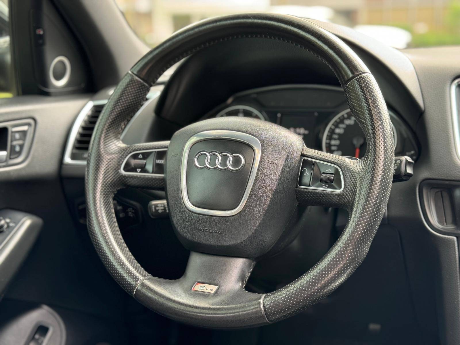 /akmautomotiveltd/2012-Audi-Q5-8323716226272424.jpg