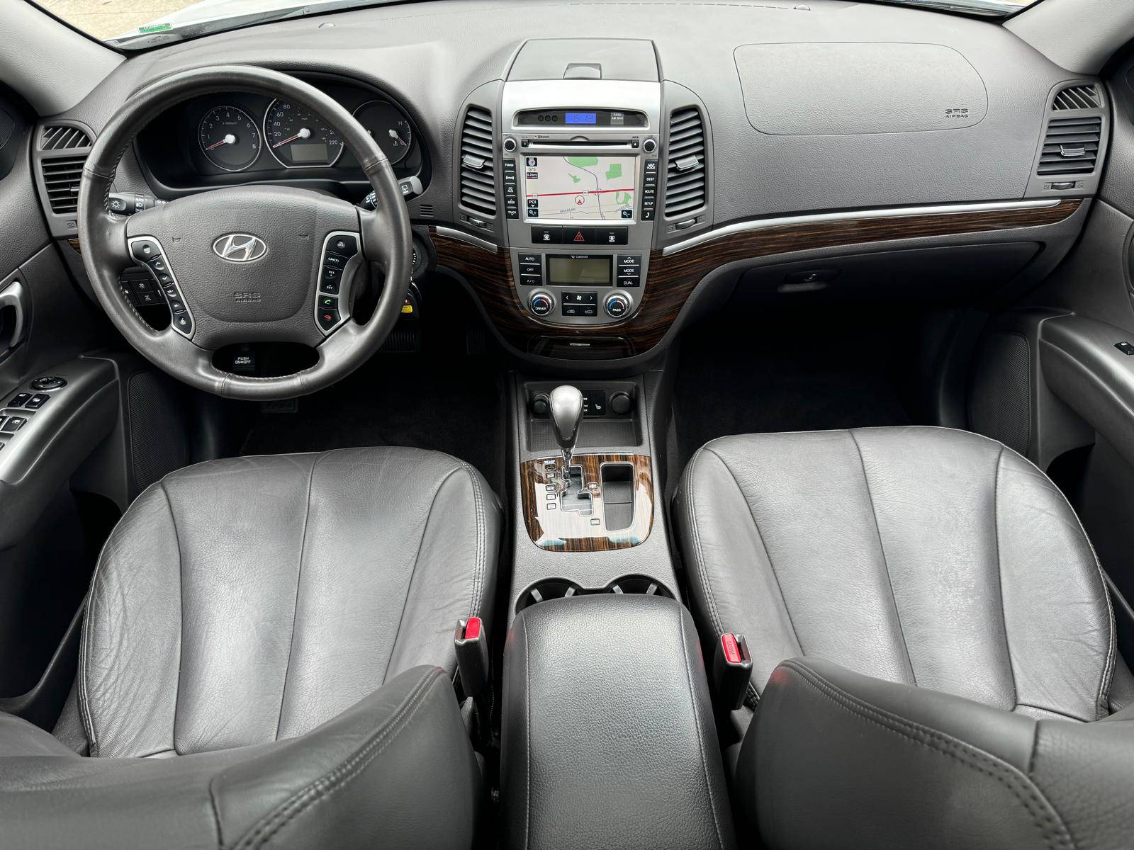 /akmautomotiveltd/2012-Hyundai-SantaFe-5039788689216707.jpg