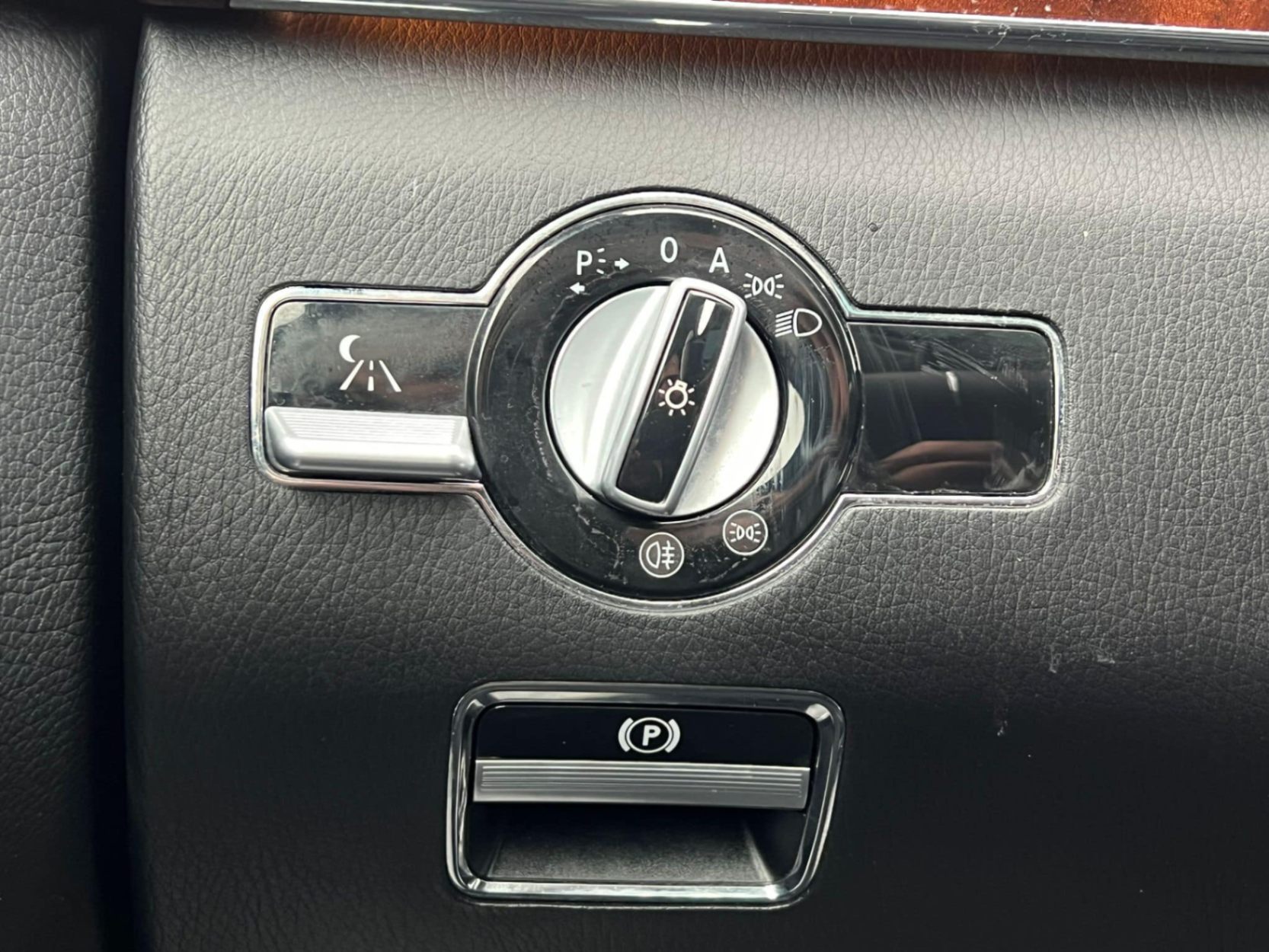 /akmautomotiveltd/2012-Mercedes-Benz-S-Class-08443458237471346.jpg