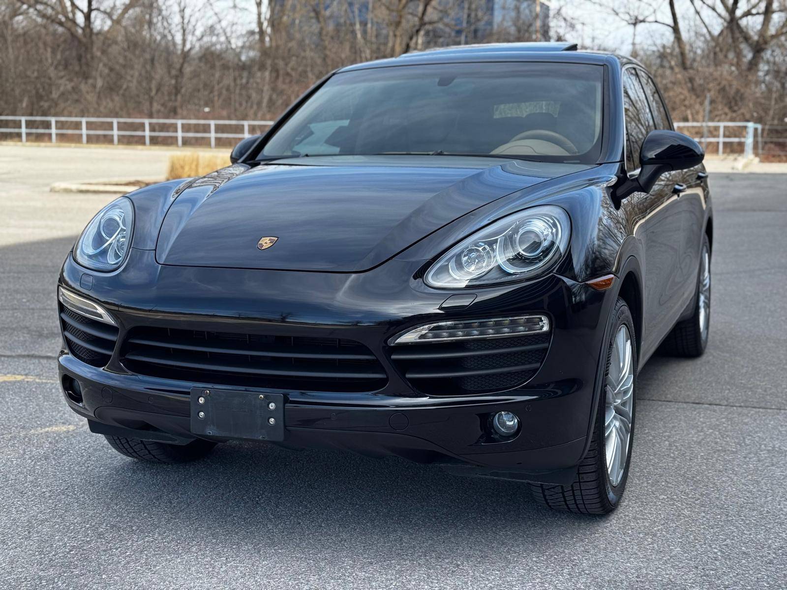 /akmautomotiveltd/2012-Porsche-Cayenne-7988602932788502.jpg