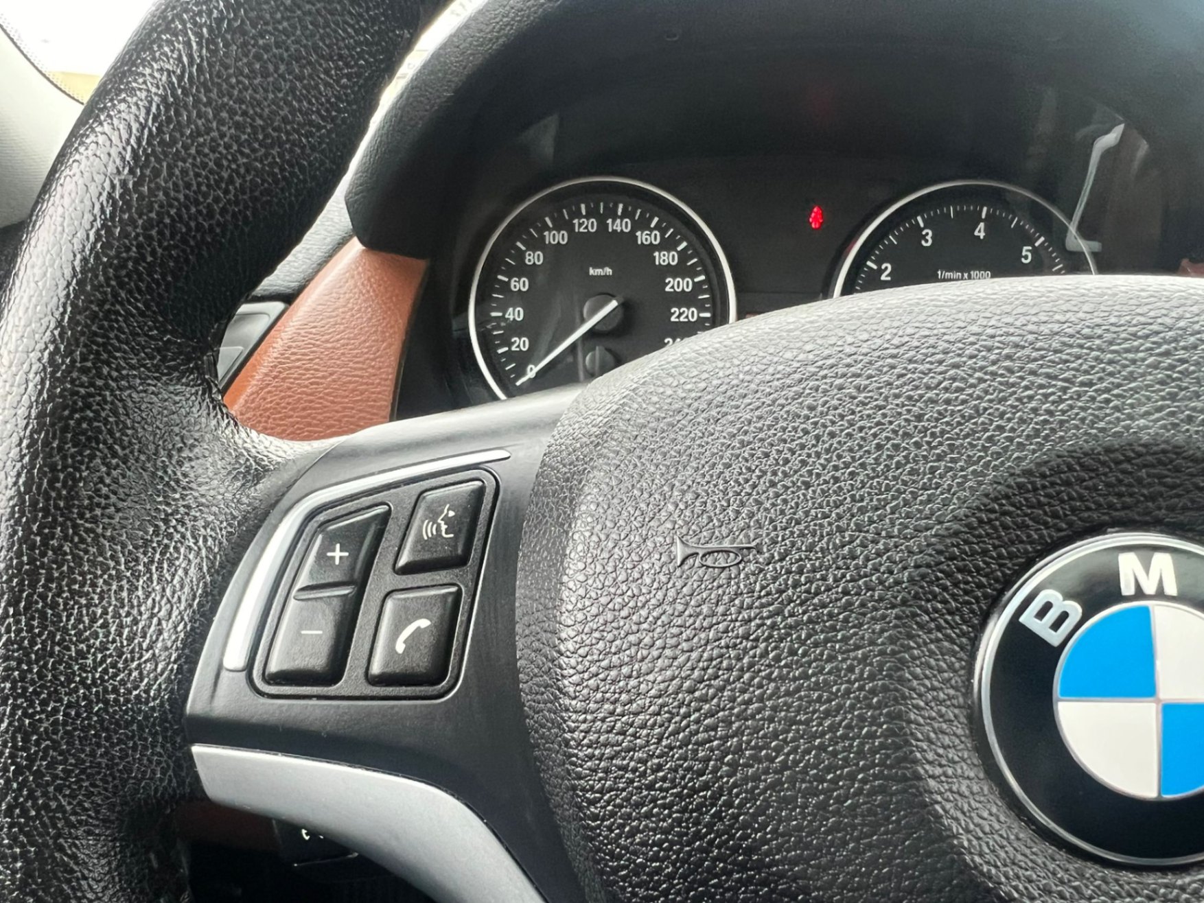 /akmautomotiveltd/2013-BMW-X1-6883837337442344.jpg