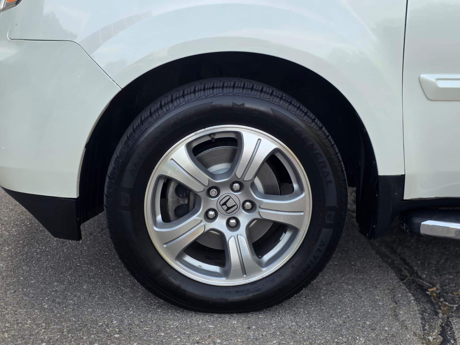 /akmautomotiveltd/2013-Honda-Pilot-5168253310109177.jpg