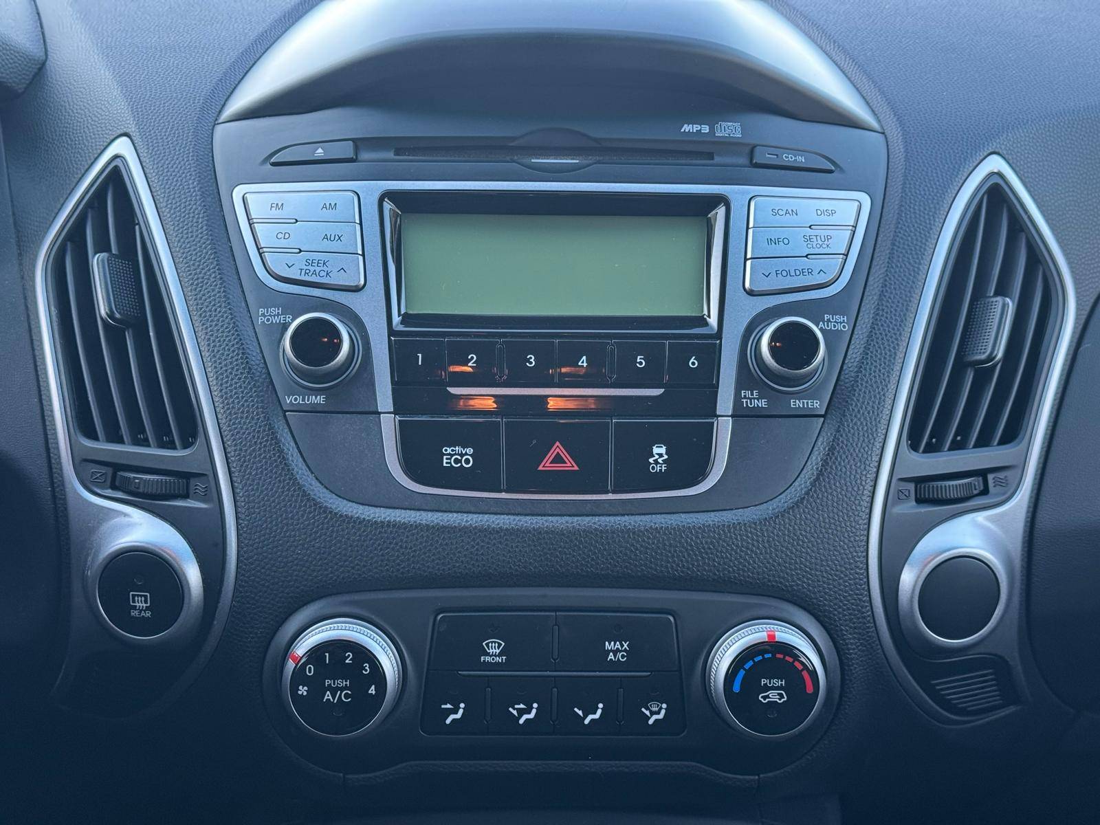 /akmautomotiveltd/2013-Hyundai-Tucson-09622904762365847.jpg