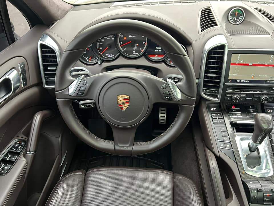 /akmautomotiveltd/2013-Porsche-Cayenne-7071174908472613.jpg