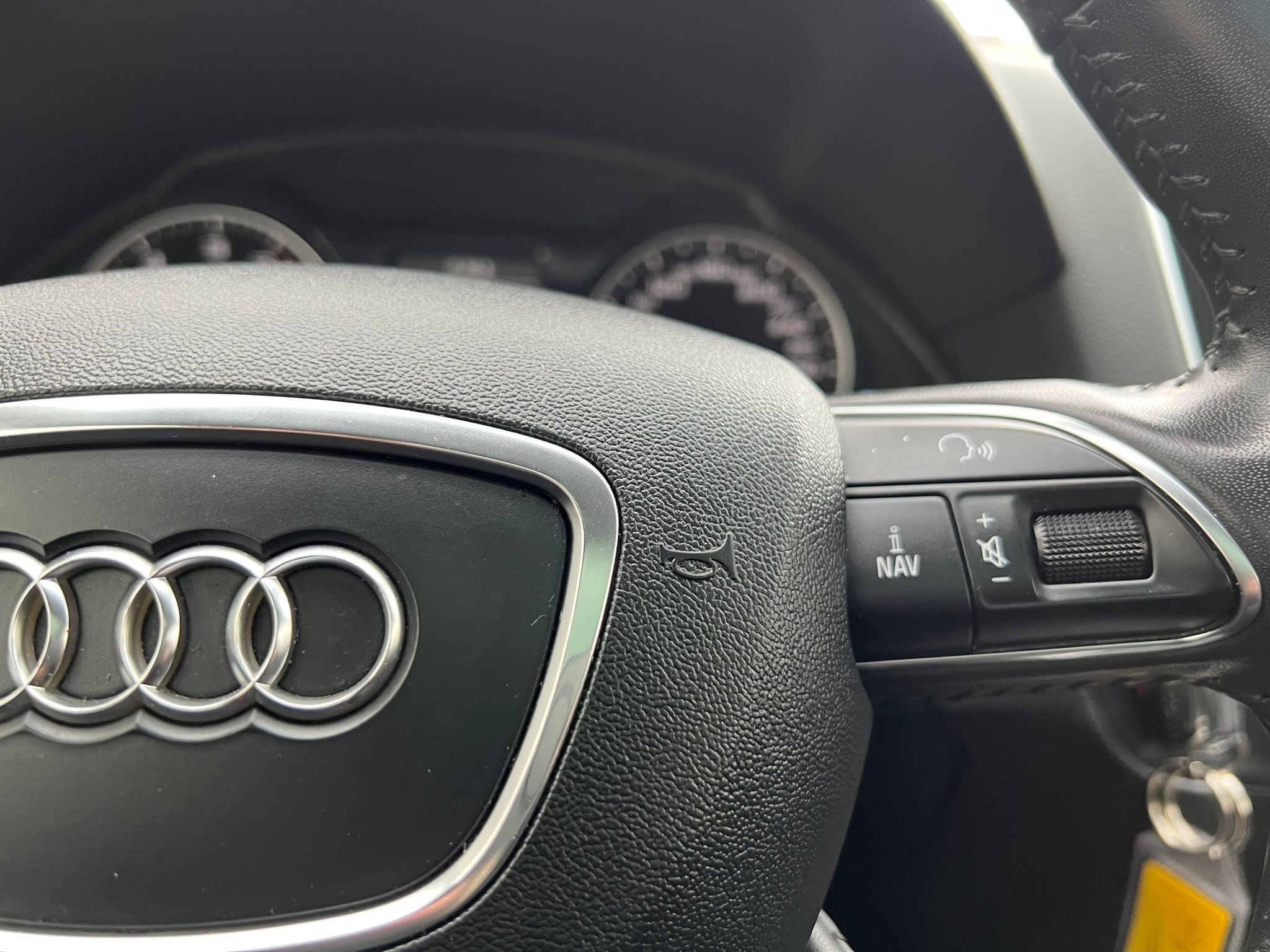 /akmautomotiveltd/2014-Audi-Q5-4697709780777104.jpg