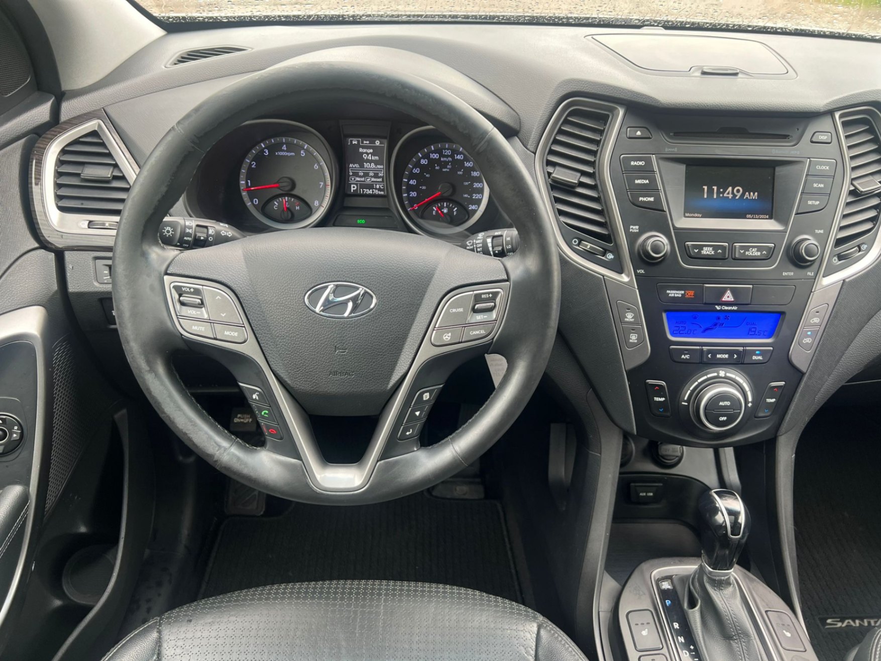 /akmautomotiveltd/2014-Hyundai-SantaFe-5404953655253133.jpg