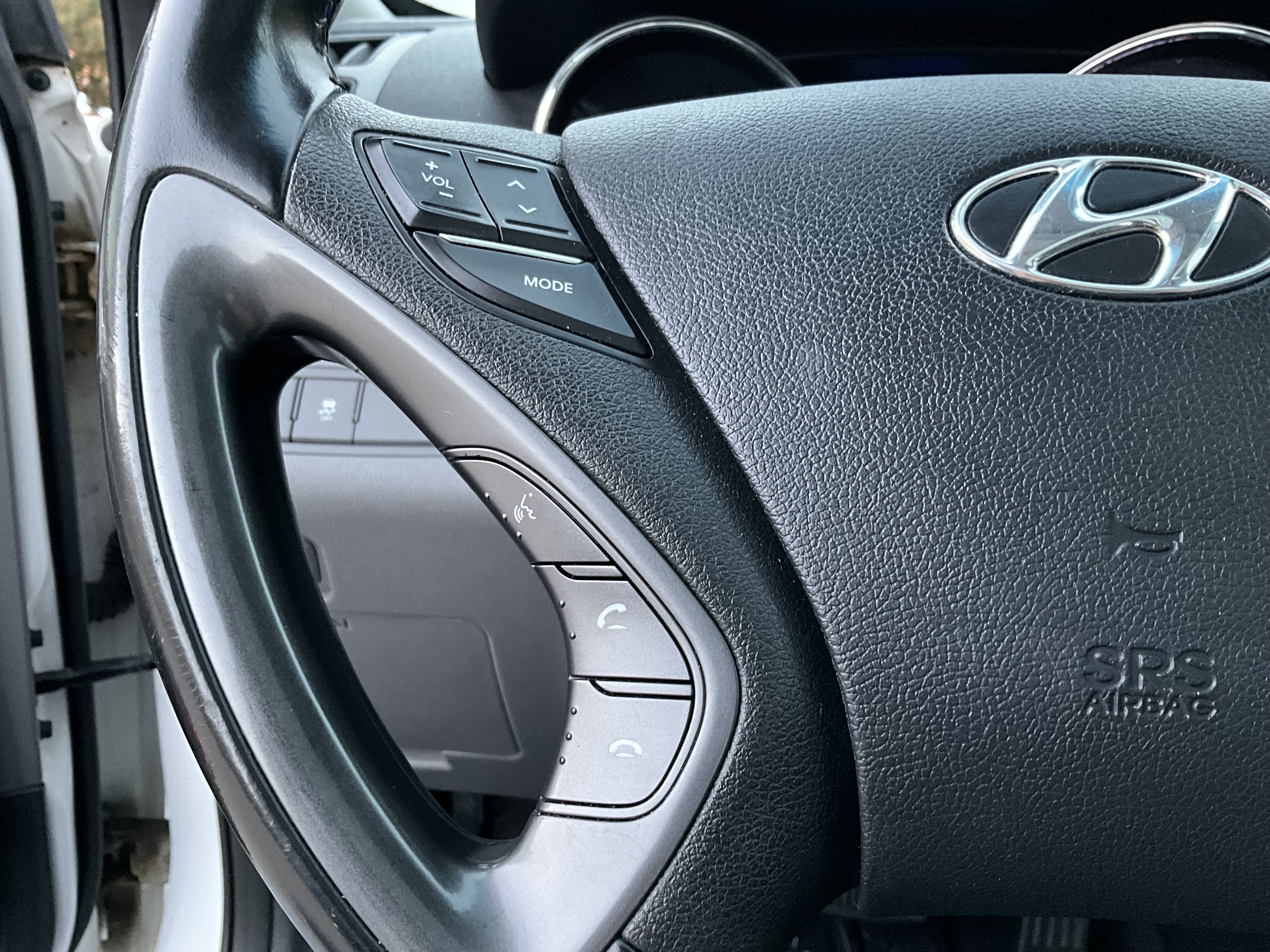 /akmautomotiveltd/2014-Hyundai-SonataHybrid-7972125438726883.jpg