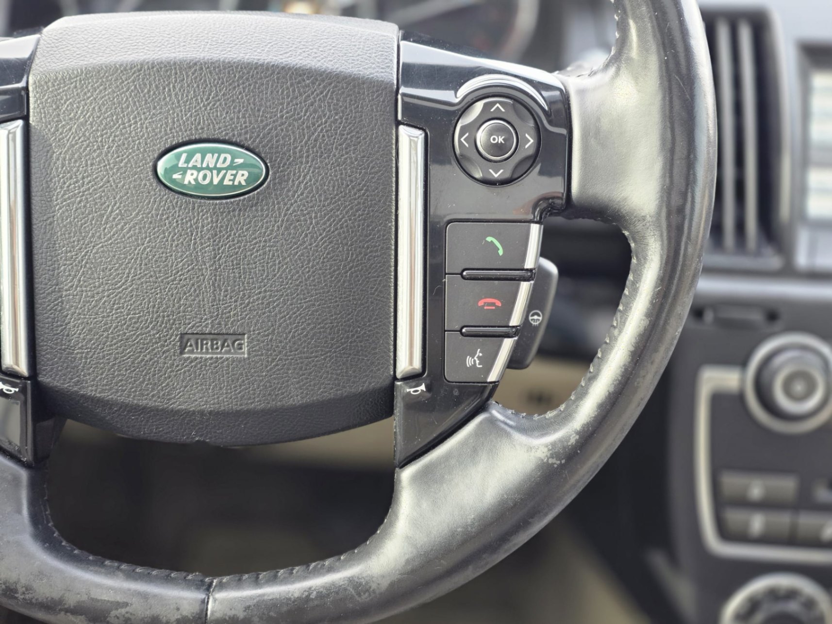 /akmautomotiveltd/2014-LandRover-LR2-9445576972834049.jpg