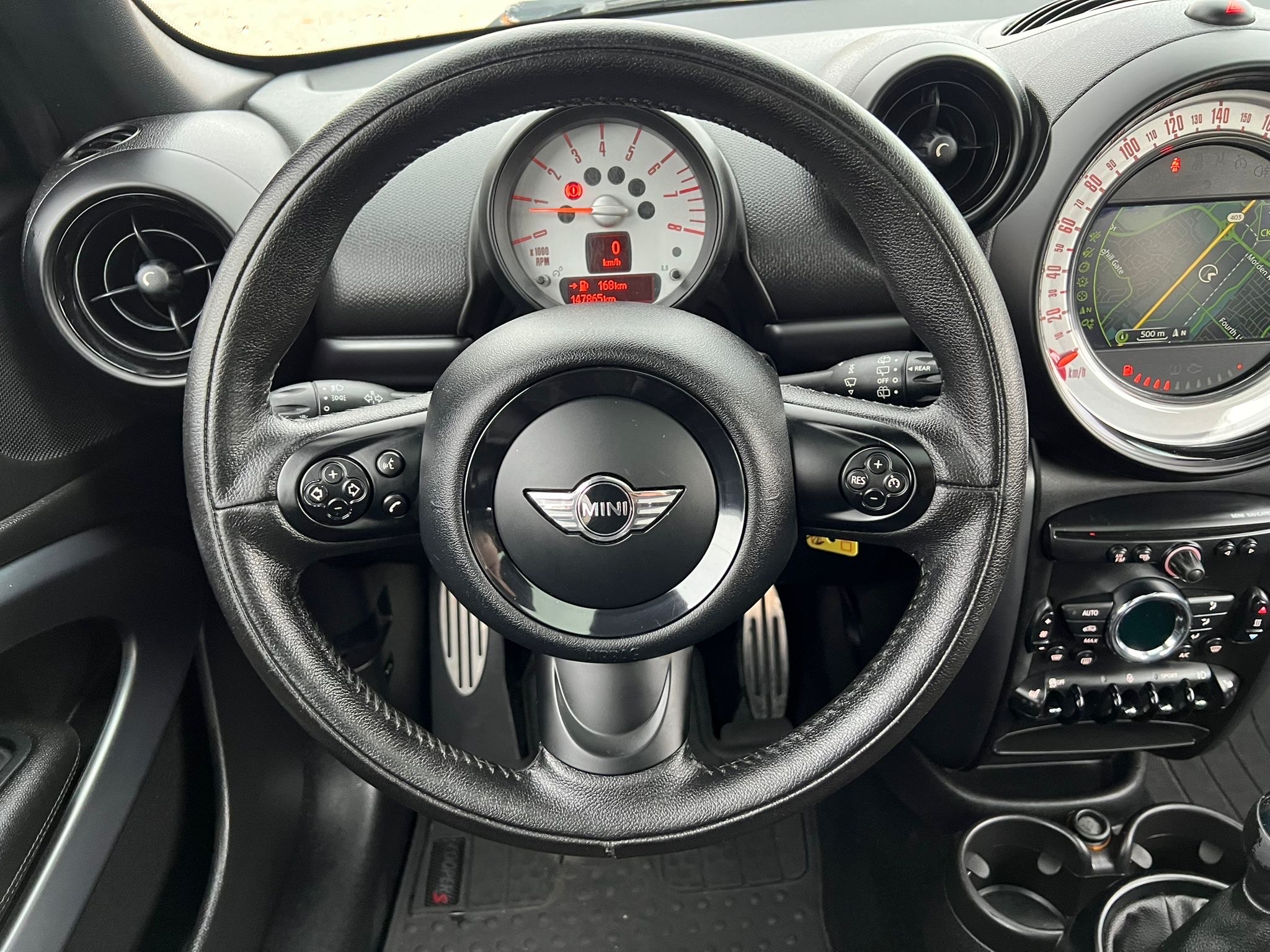 /akmautomotiveltd/2014-MINI-CooperPaceman-42581388091053296.jpg