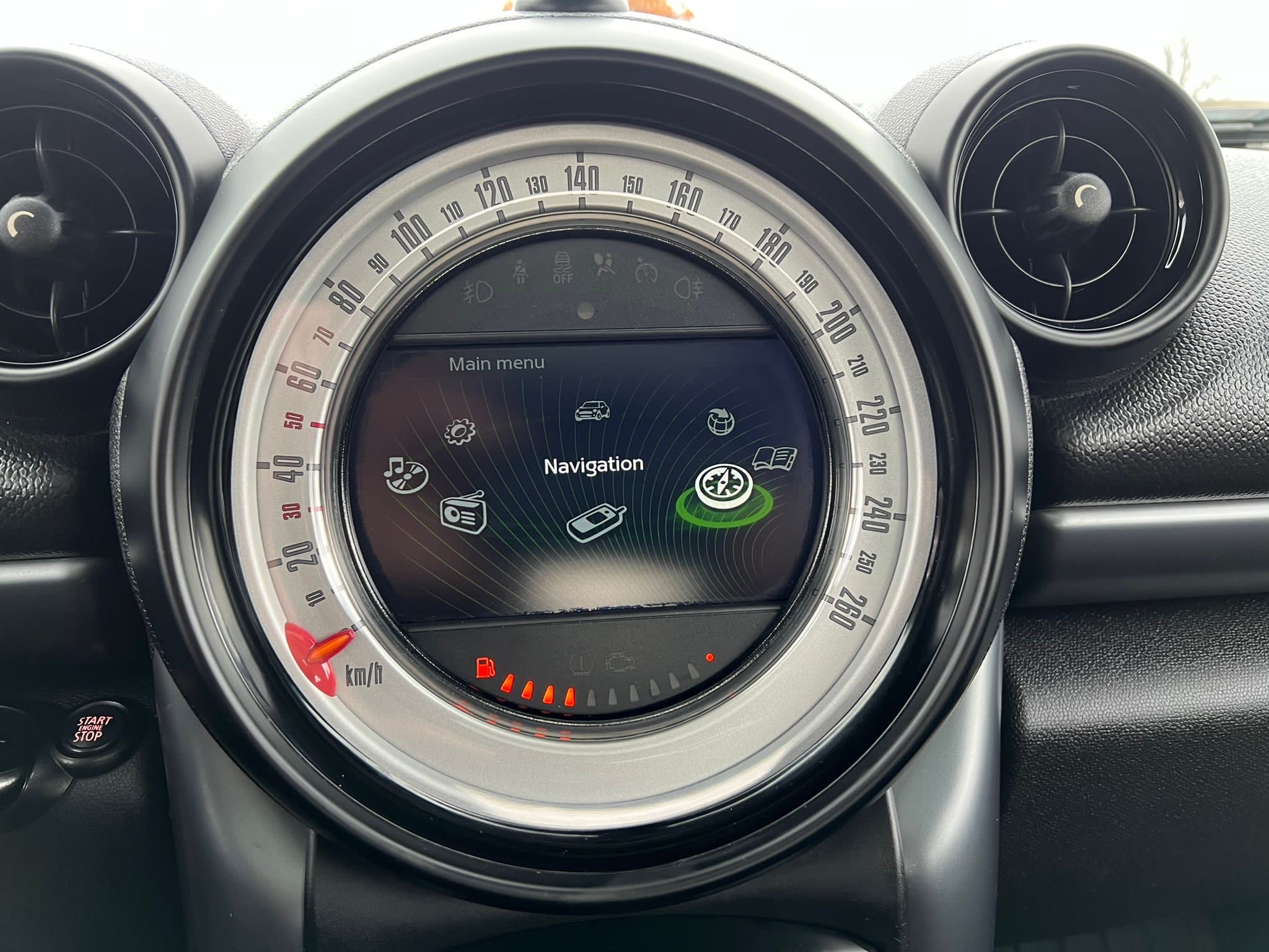 /akmautomotiveltd/2014-MINI-CooperPaceman-5378715325099344.jpg
