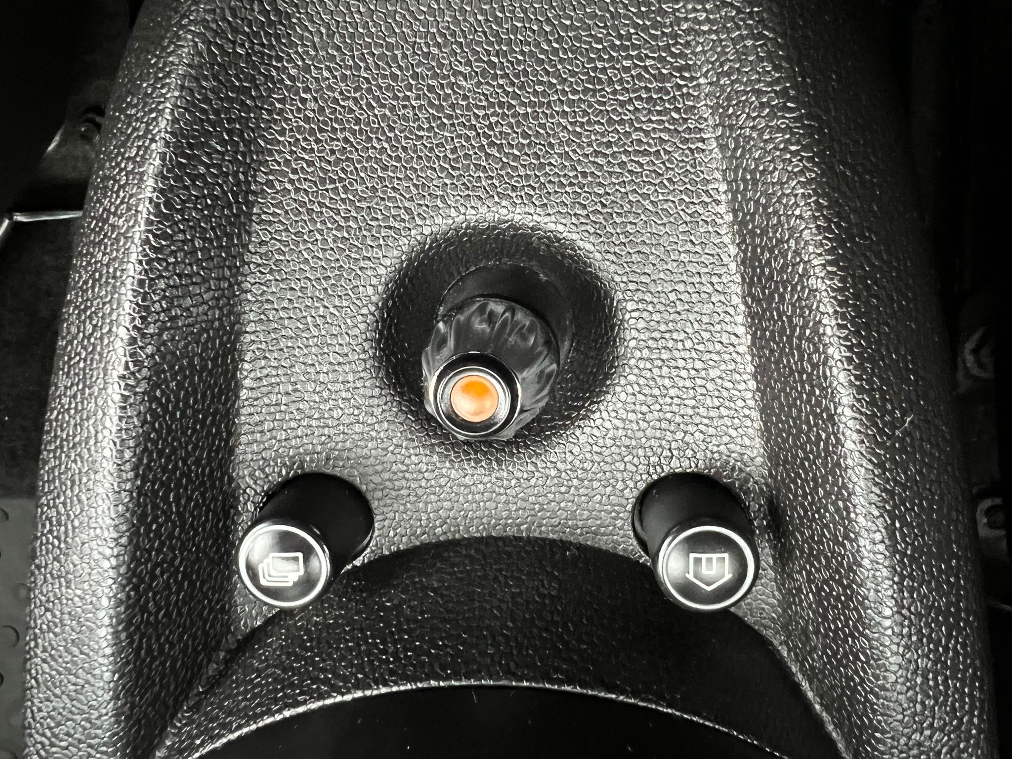 /akmautomotiveltd/2014-MINI-CooperPaceman-6542331492823179.jpg