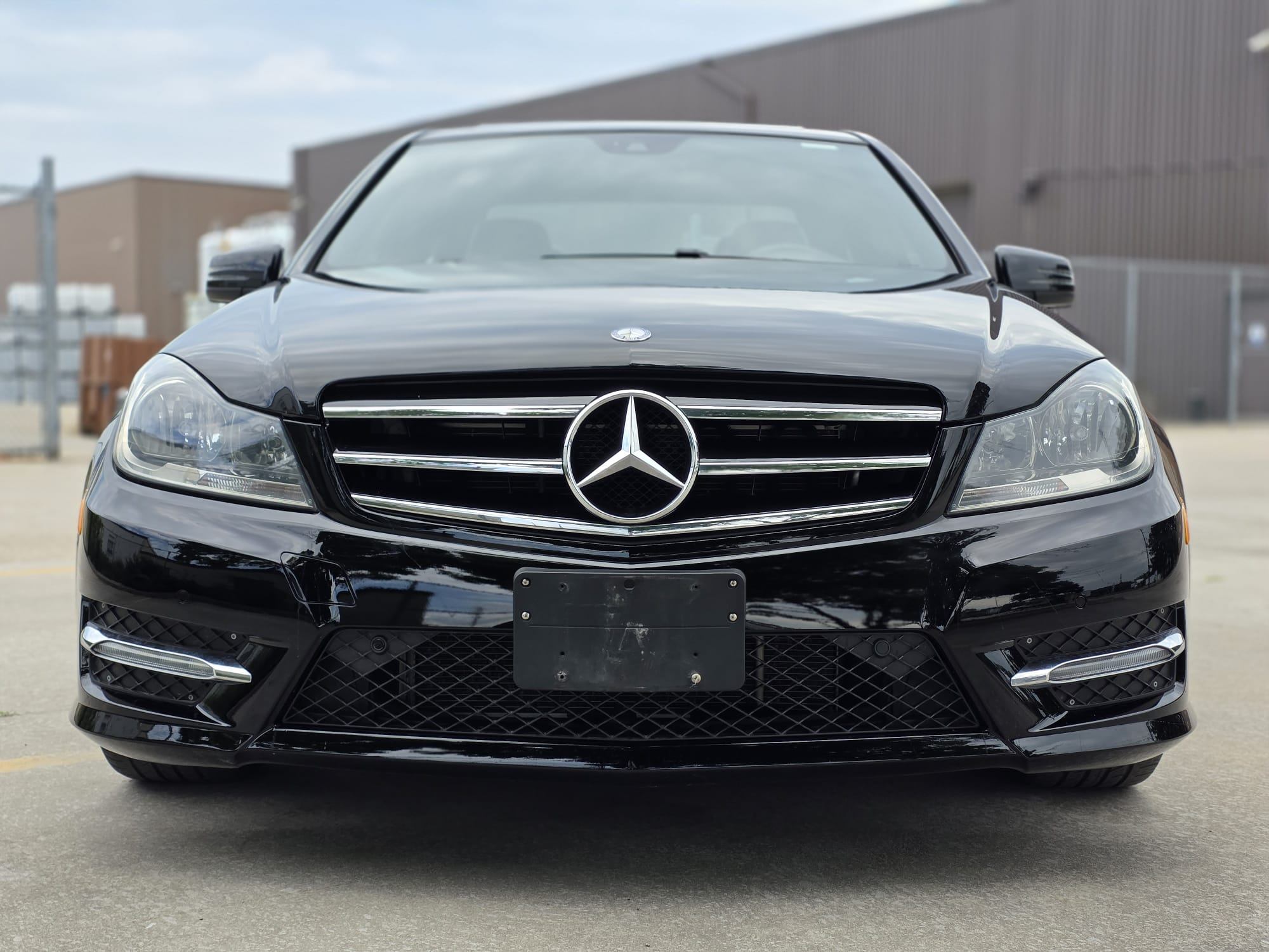 /akmautomotiveltd/2014-Mercedes-Benz-C-Class-02850765122845833.jpg