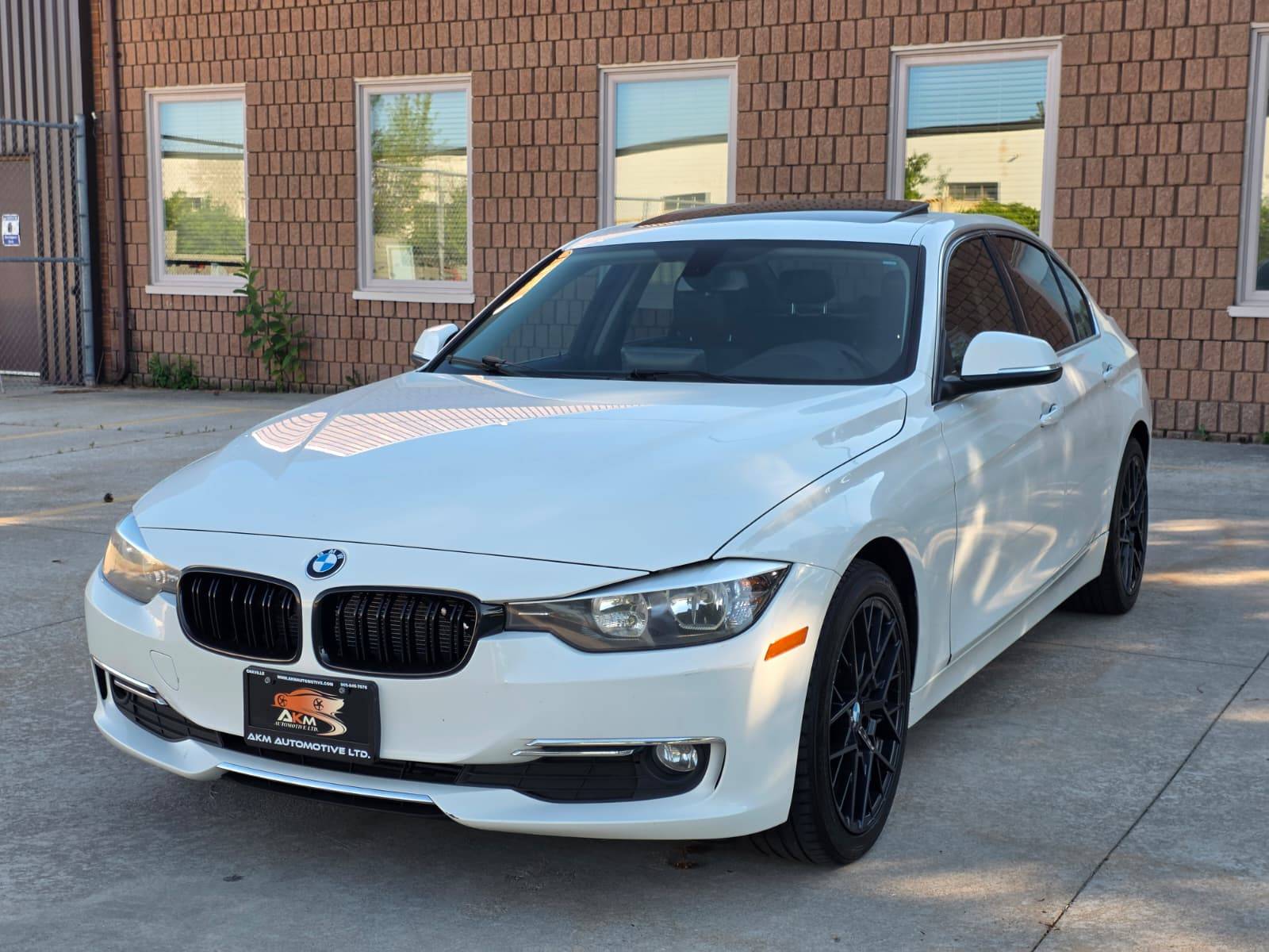 /akmautomotiveltd/2015-BMW-320i-18728504077528174.jpg