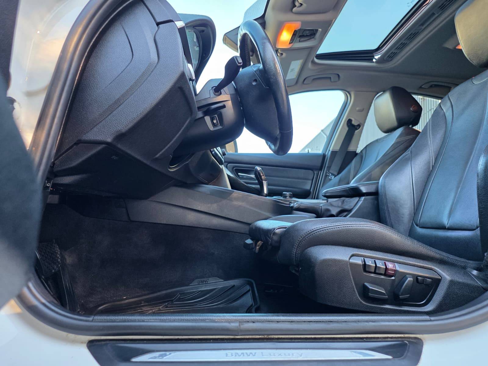 /akmautomotiveltd/2015-BMW-320i-40065066790437265.jpg
