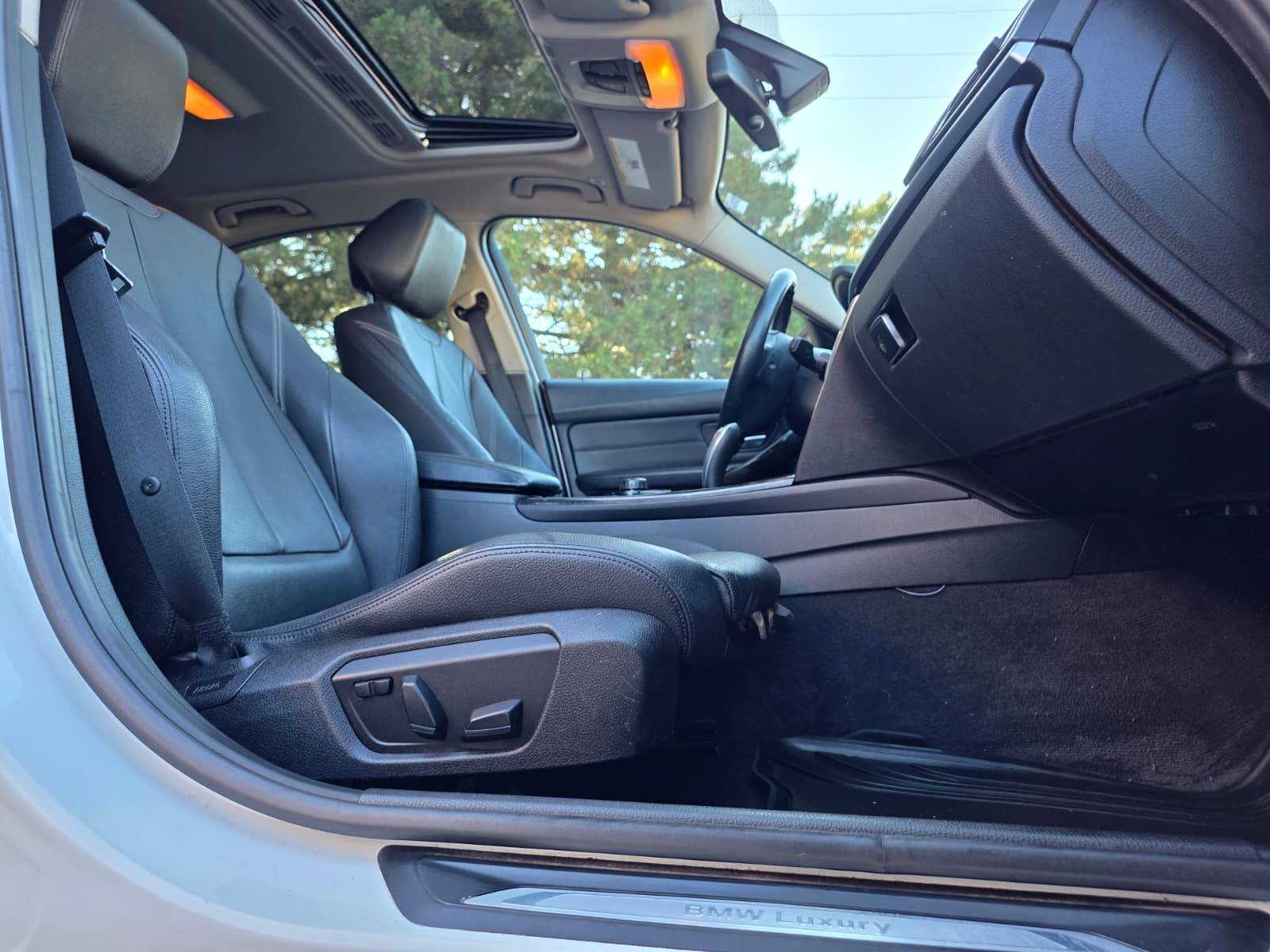 /akmautomotiveltd/2015-BMW-320i-874307656805861.jpg