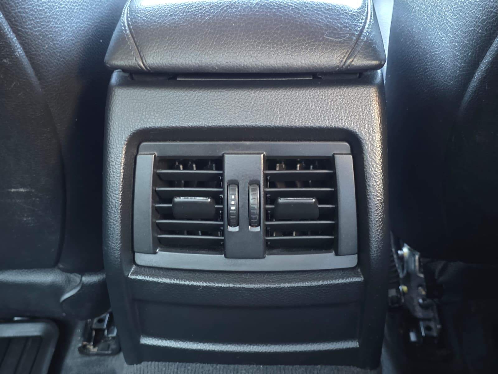 /akmautomotiveltd/2015-BMW-320i-9514454280931111.jpg
