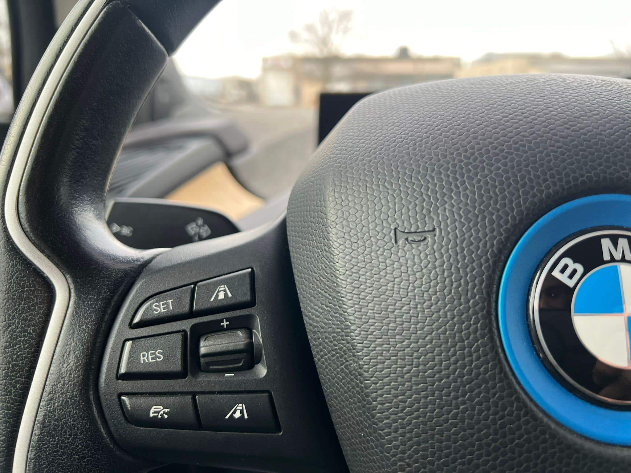 /akmautomotiveltd/2015-BMW-I3-3680448110430159.jpg