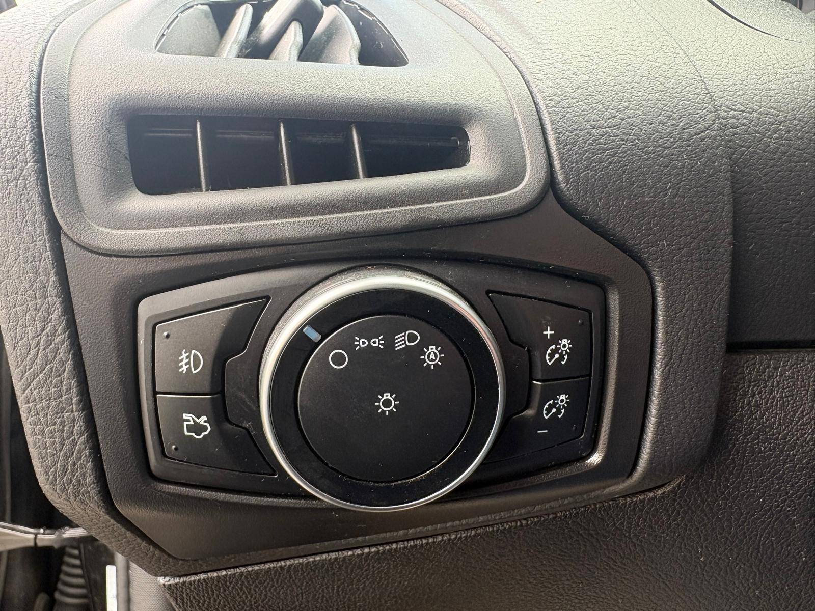 /akmautomotiveltd/2015-Ford-Focus-3065499740901545.jpg