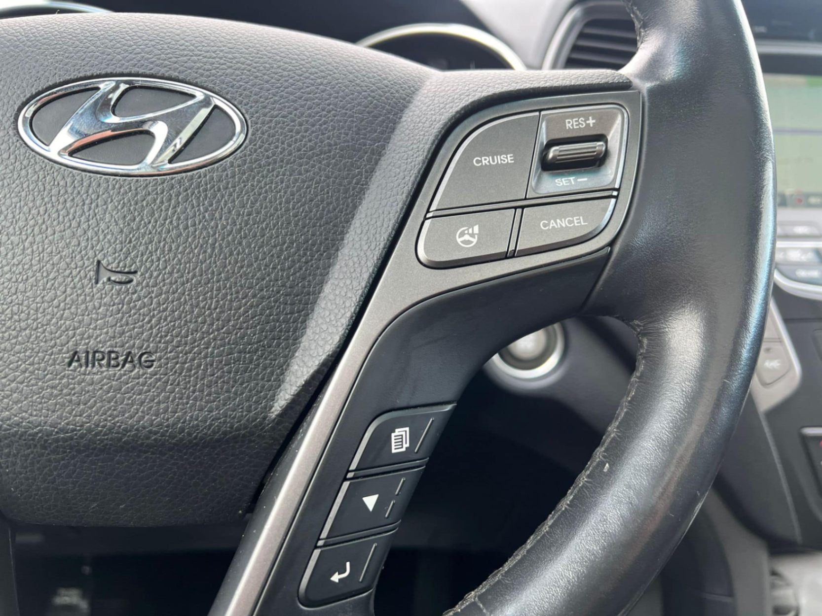 /akmautomotiveltd/2015-Hyundai-SantaFe-2685717745748495.jpg
