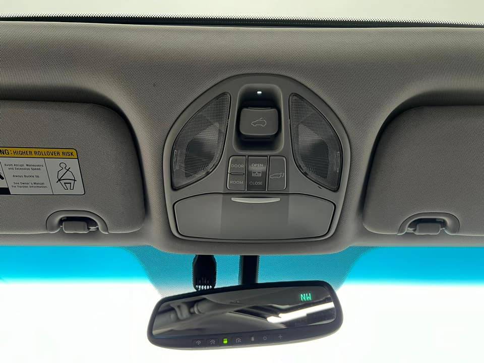 /akmautomotiveltd/2015-Hyundai-SantaFe-8910439067993852.jpg