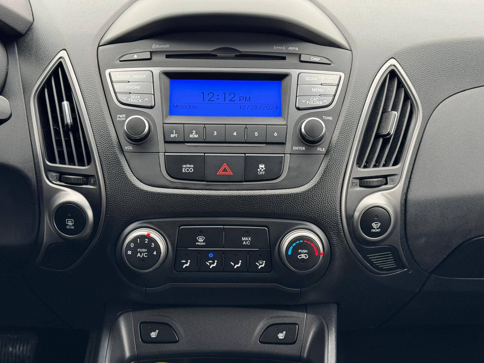 /akmautomotiveltd/2015-Hyundai-Tucson-0820131808490061.jpg