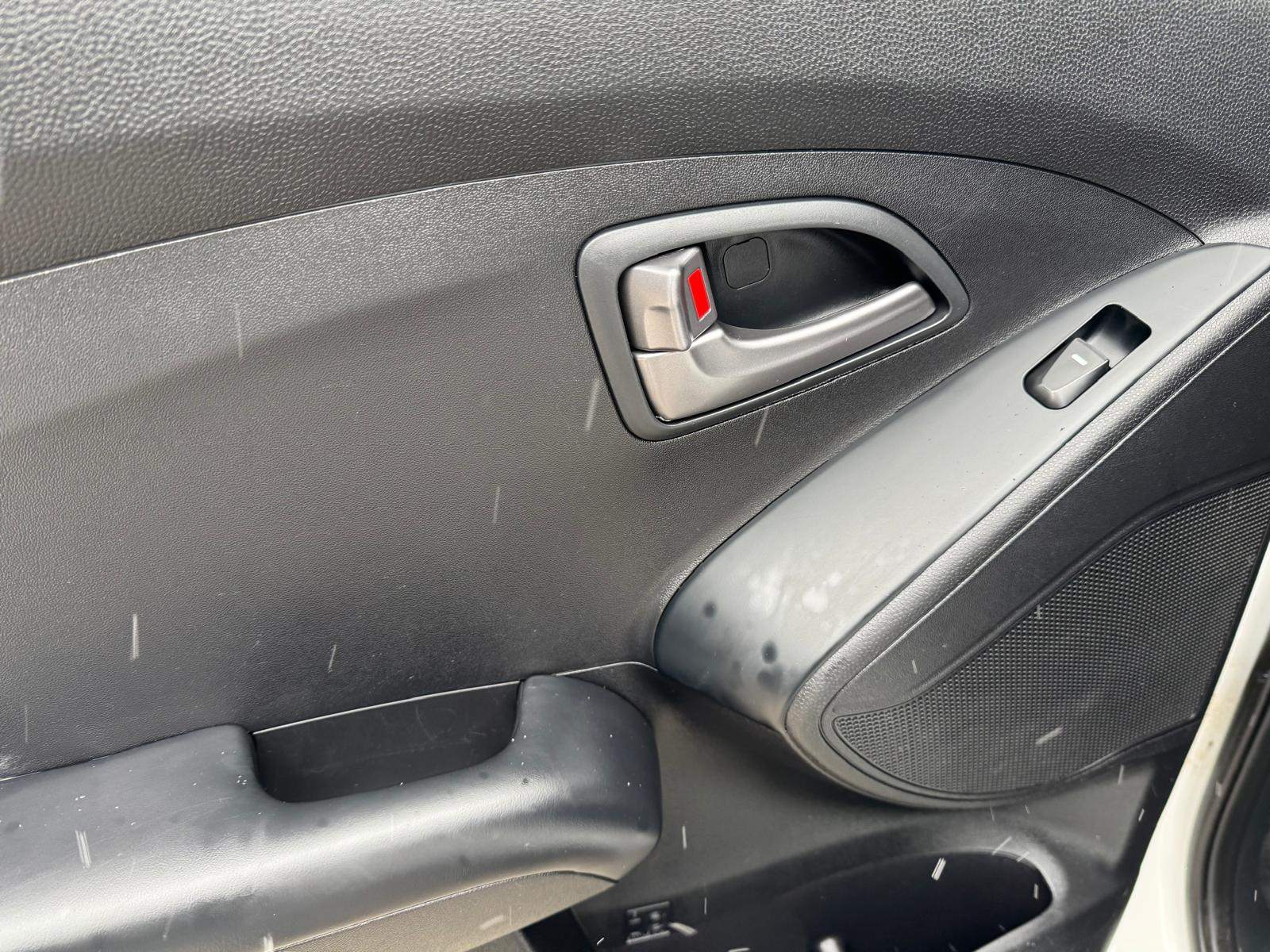 /akmautomotiveltd/2015-Hyundai-Tucson-6232505311182757.jpg
