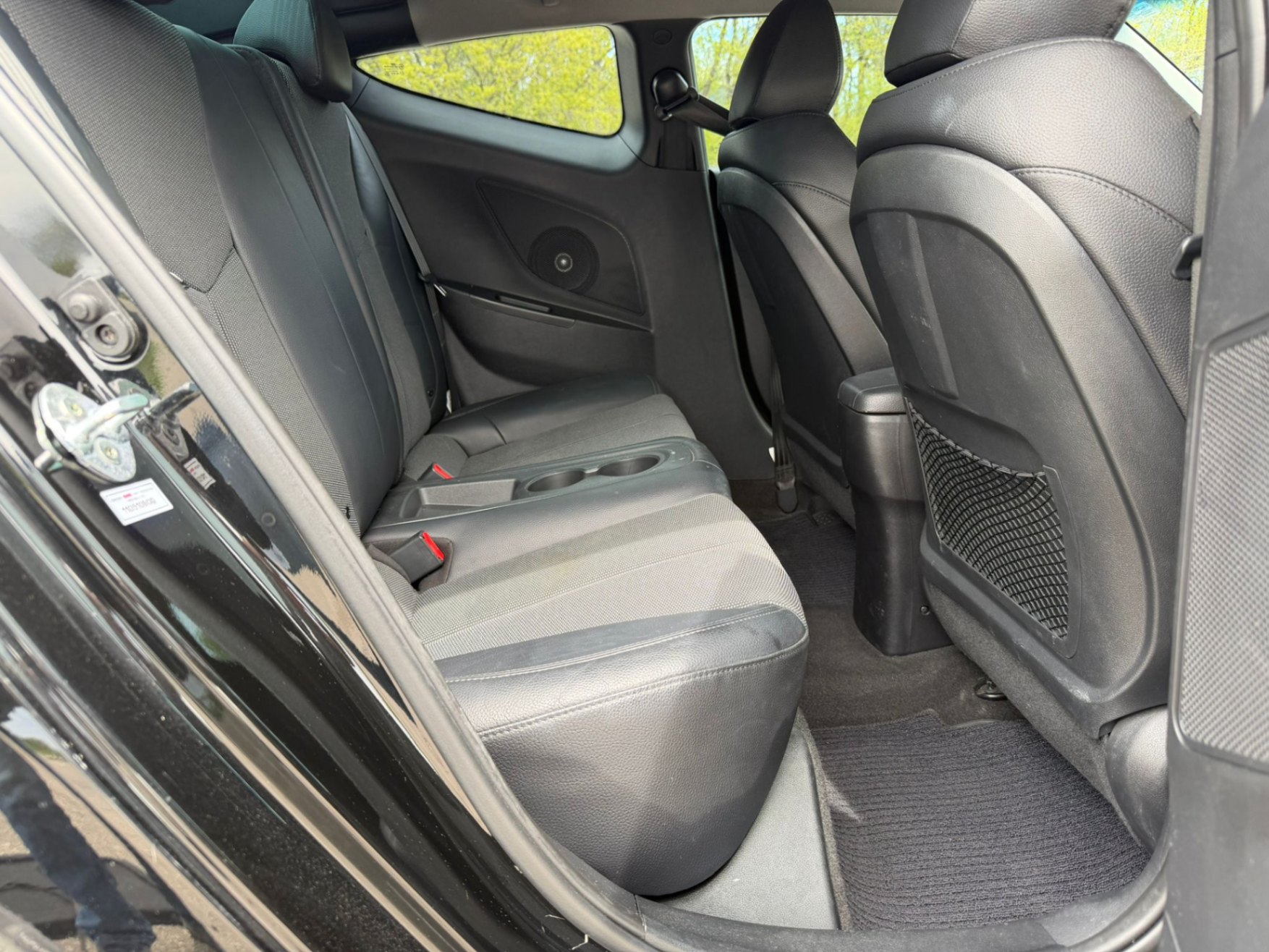 /akmautomotiveltd/2015-Hyundai-Veloster-7324205969351198.jpg