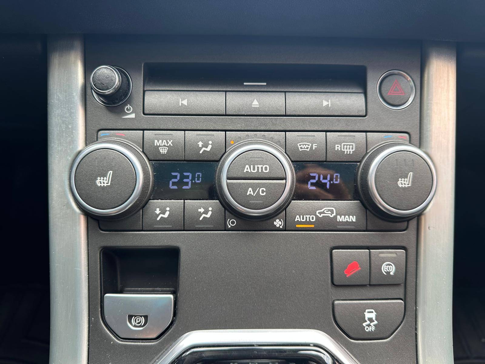 /akmautomotiveltd/2015-LandRover-RangeRover-2156688873411814.jpg