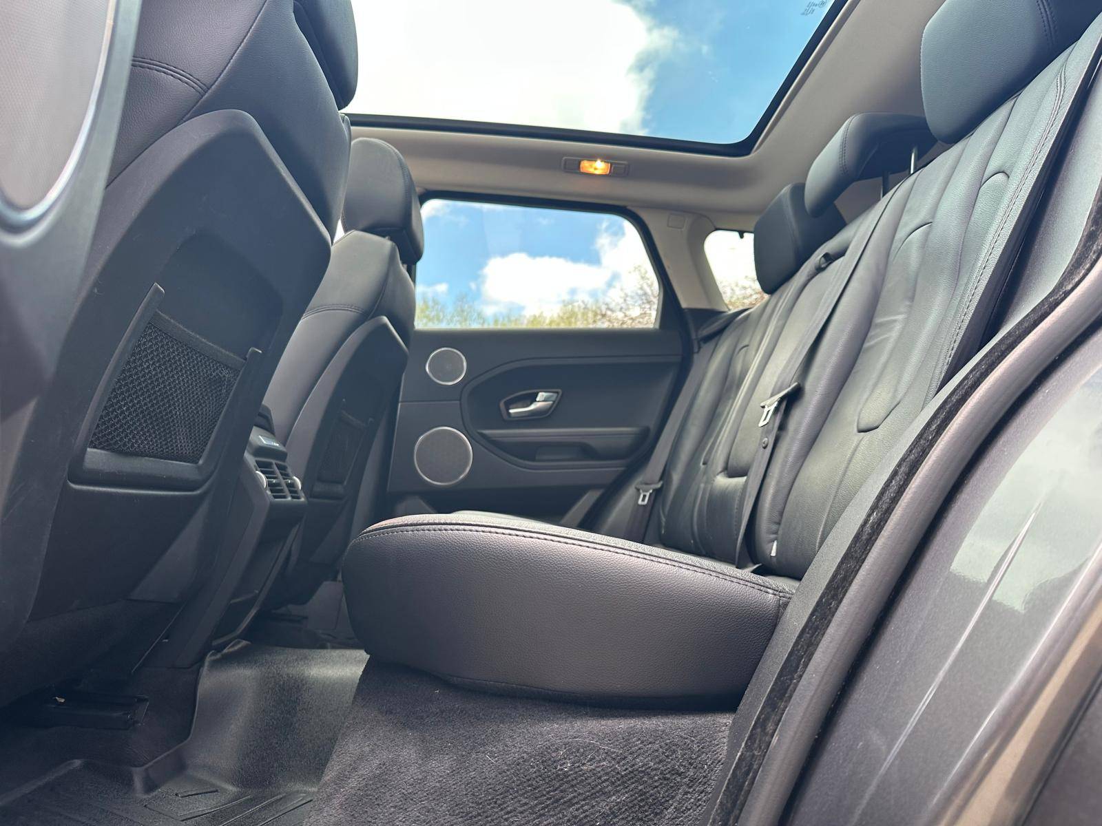 /akmautomotiveltd/2015-LandRover-RangeRover-25803935481711293.jpg