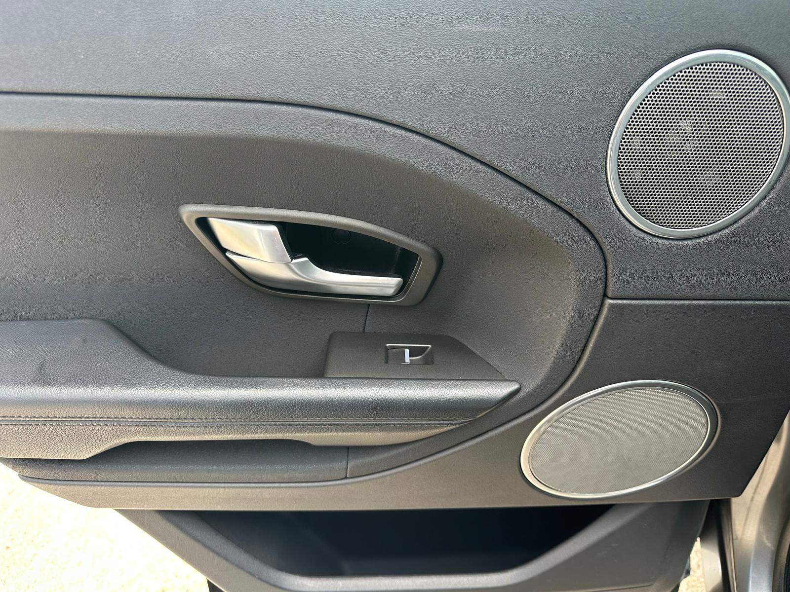 /akmautomotiveltd/2015-LandRover-RangeRover-4913071477270401.jpg