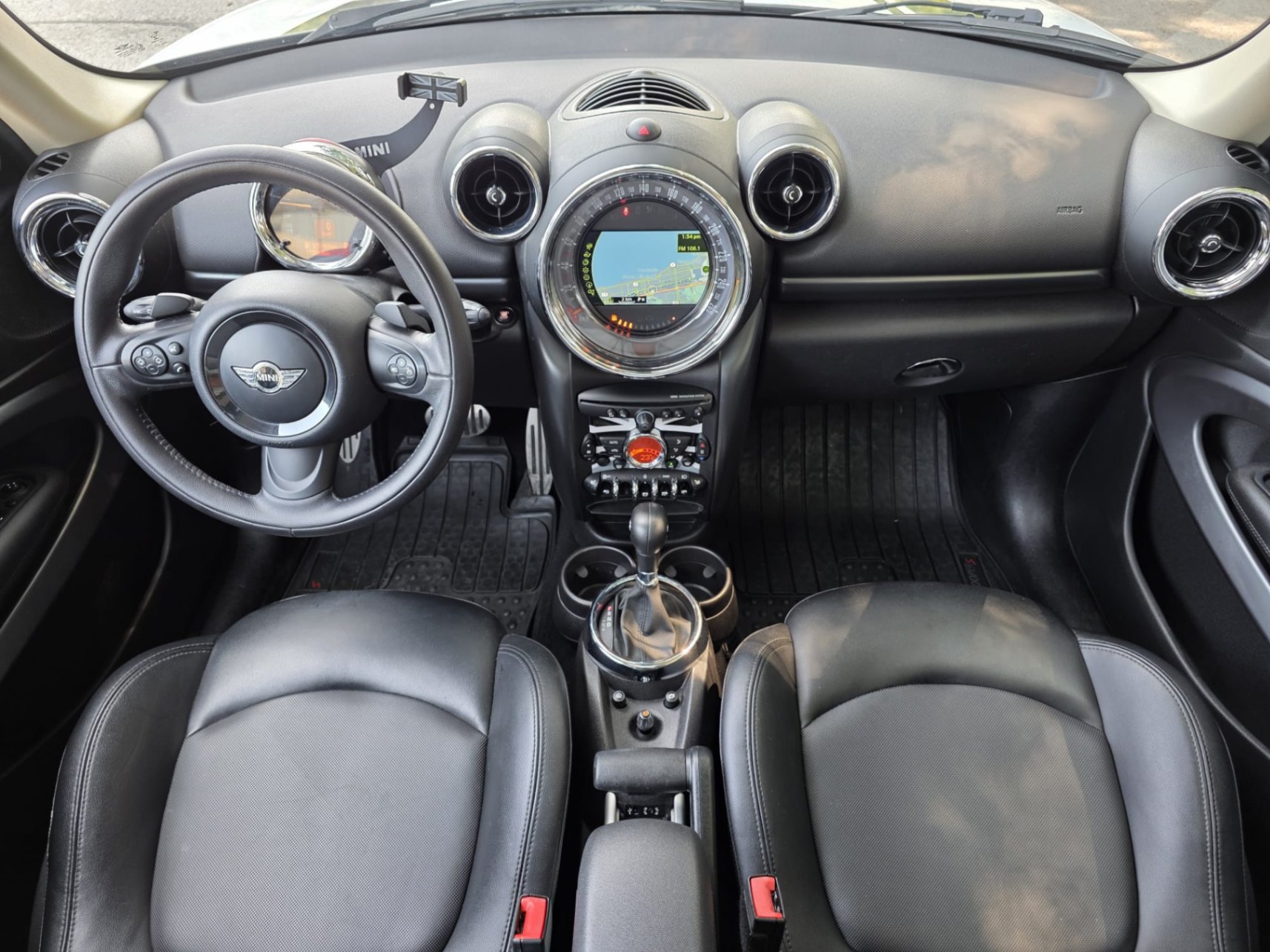 /akmautomotiveltd/2015-MINI-CooperPaceman-8806549813492031.jpg